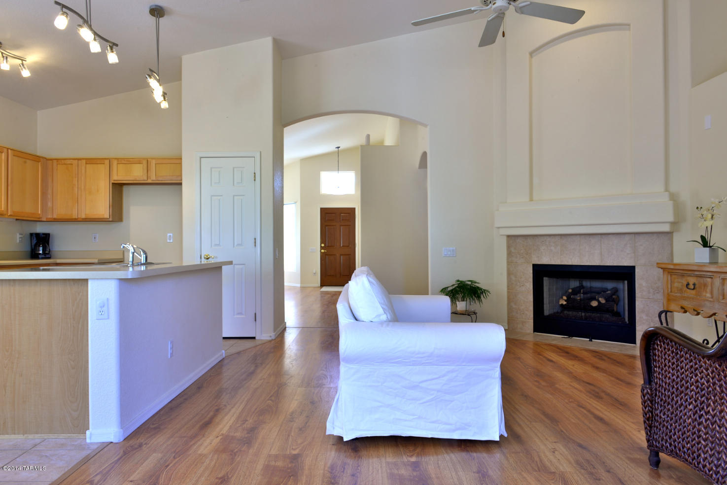 12138 N Seasons Loop