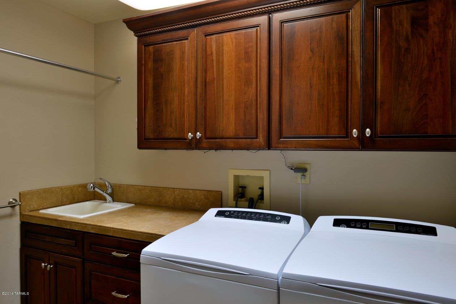 861 E Placita De Arnoldo