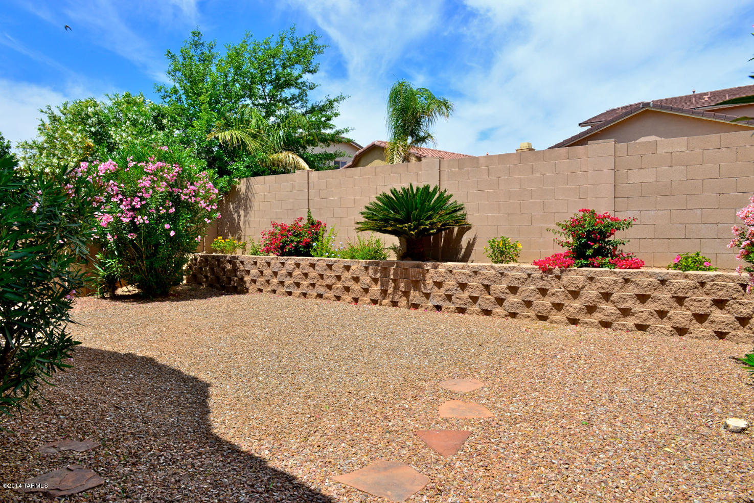 988 W Leatherleaf Drive