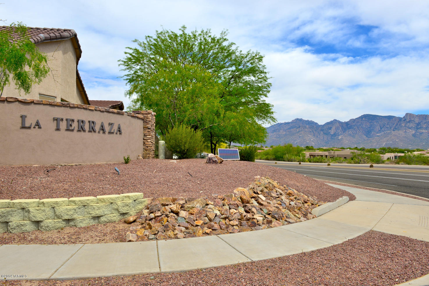 988 W Leatherleaf Drive