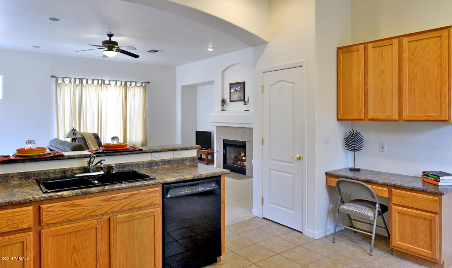 988 W Leatherleaf Drive