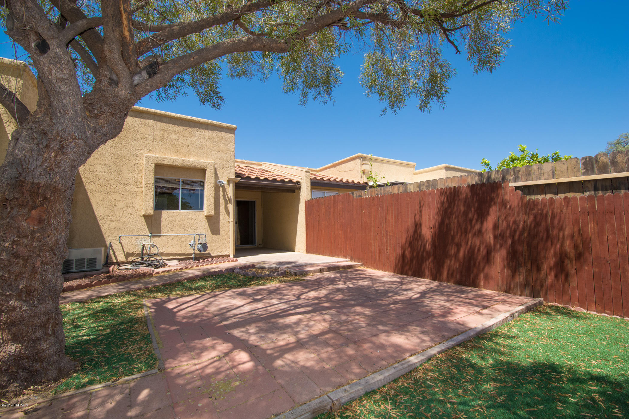 4224 W Pyracantha Drive