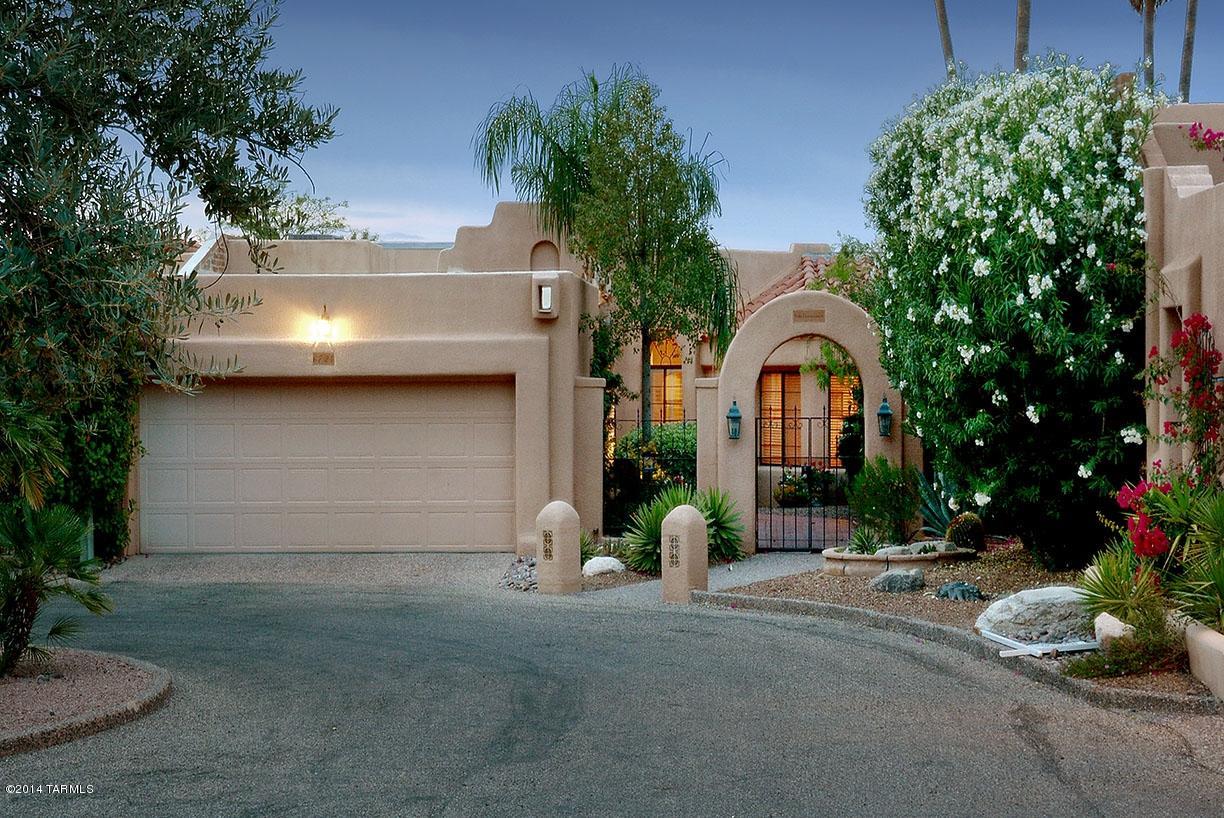 6724 N Chapultapec Circle