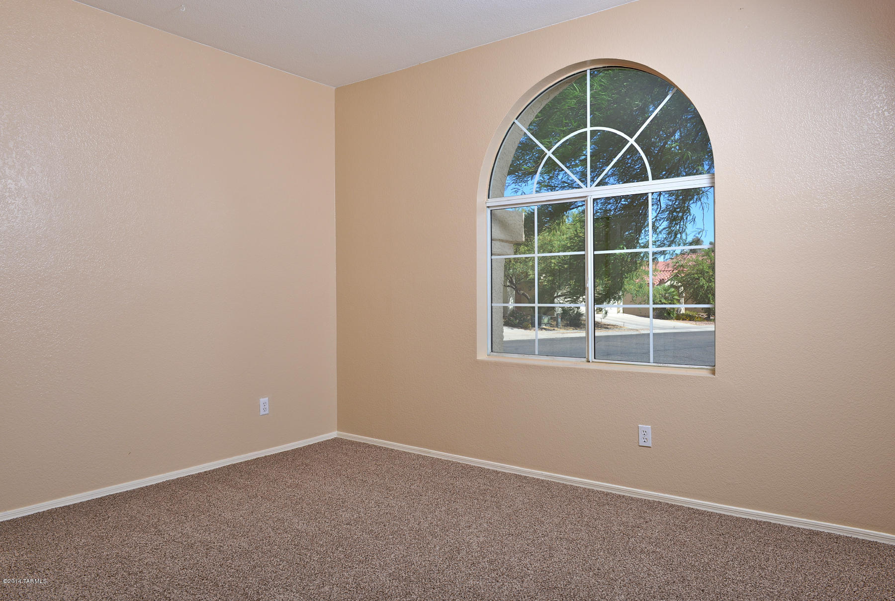 1336 W Valley Ridge Place