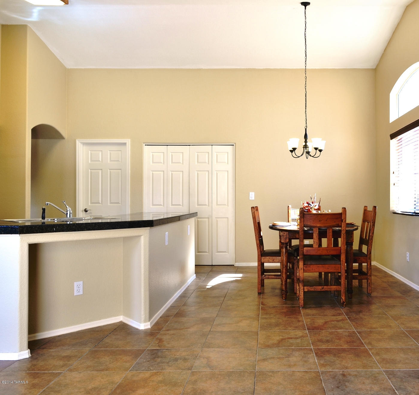 1336 W Valley Ridge Place