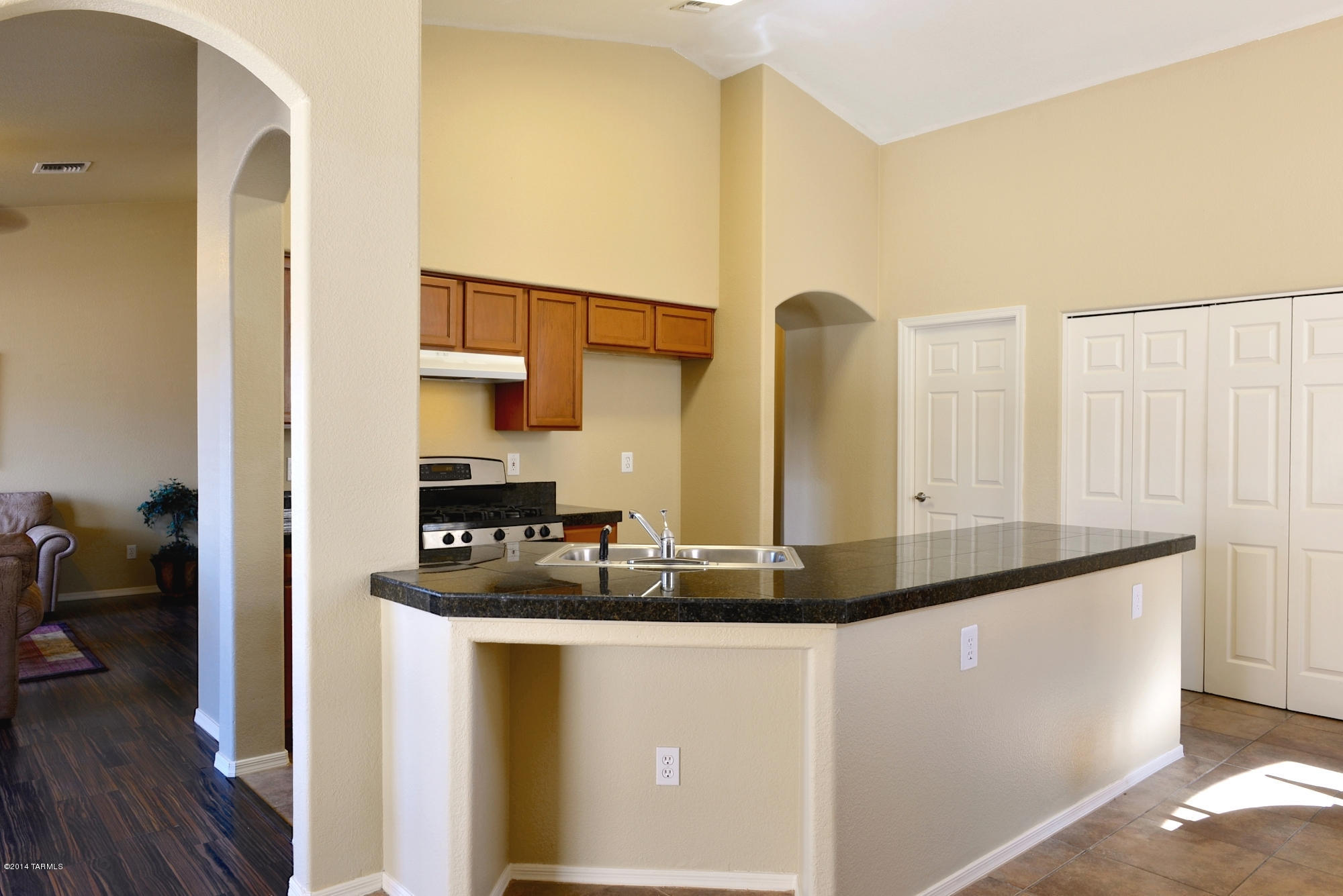 1336 W Valley Ridge Place