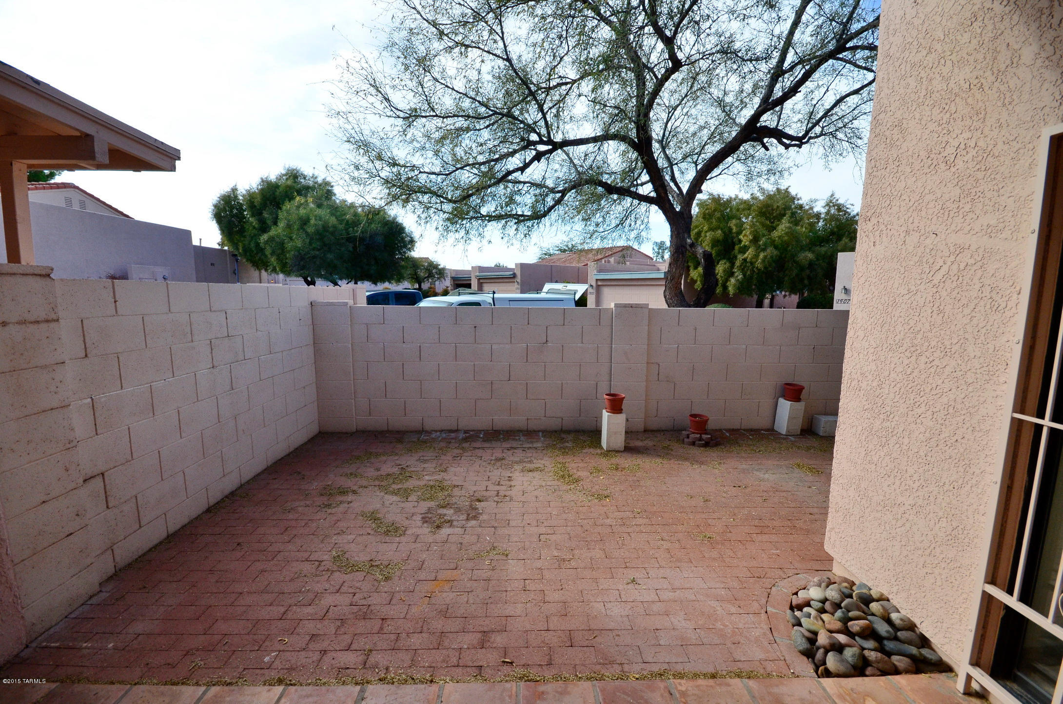 8590 E Pembrook Drive