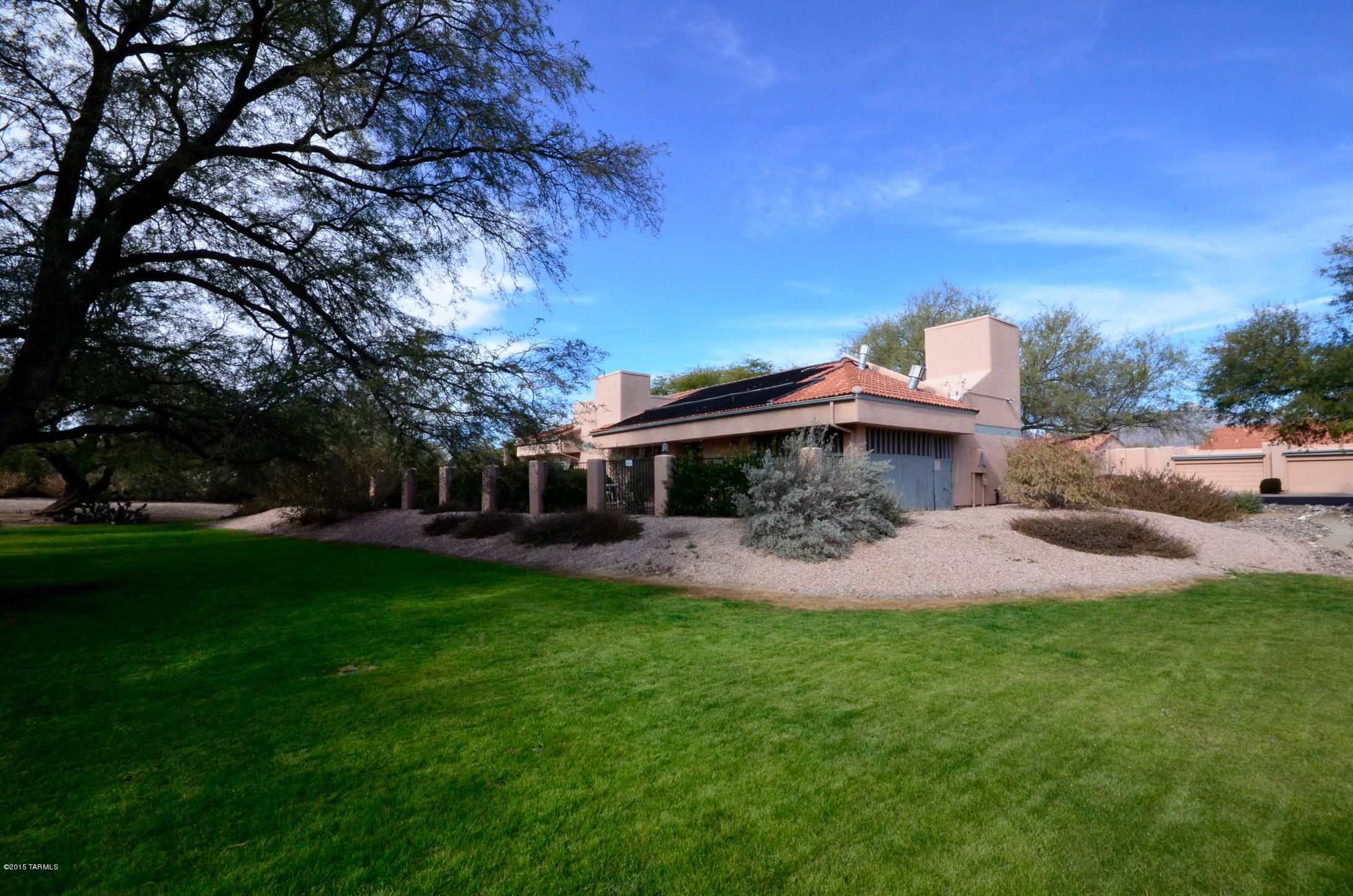 8590 E Pembrook Drive