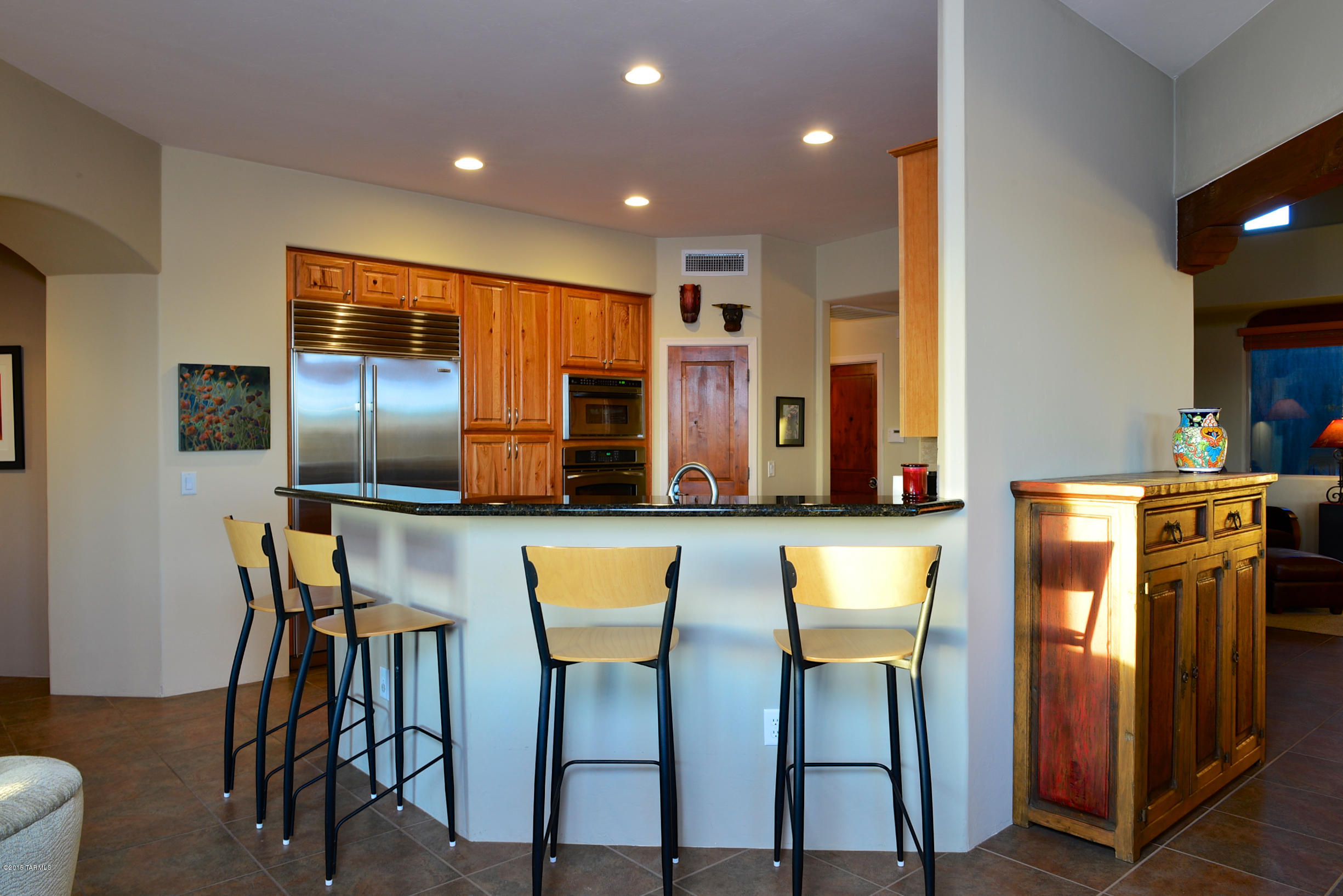 2425 W Crow Wash Place