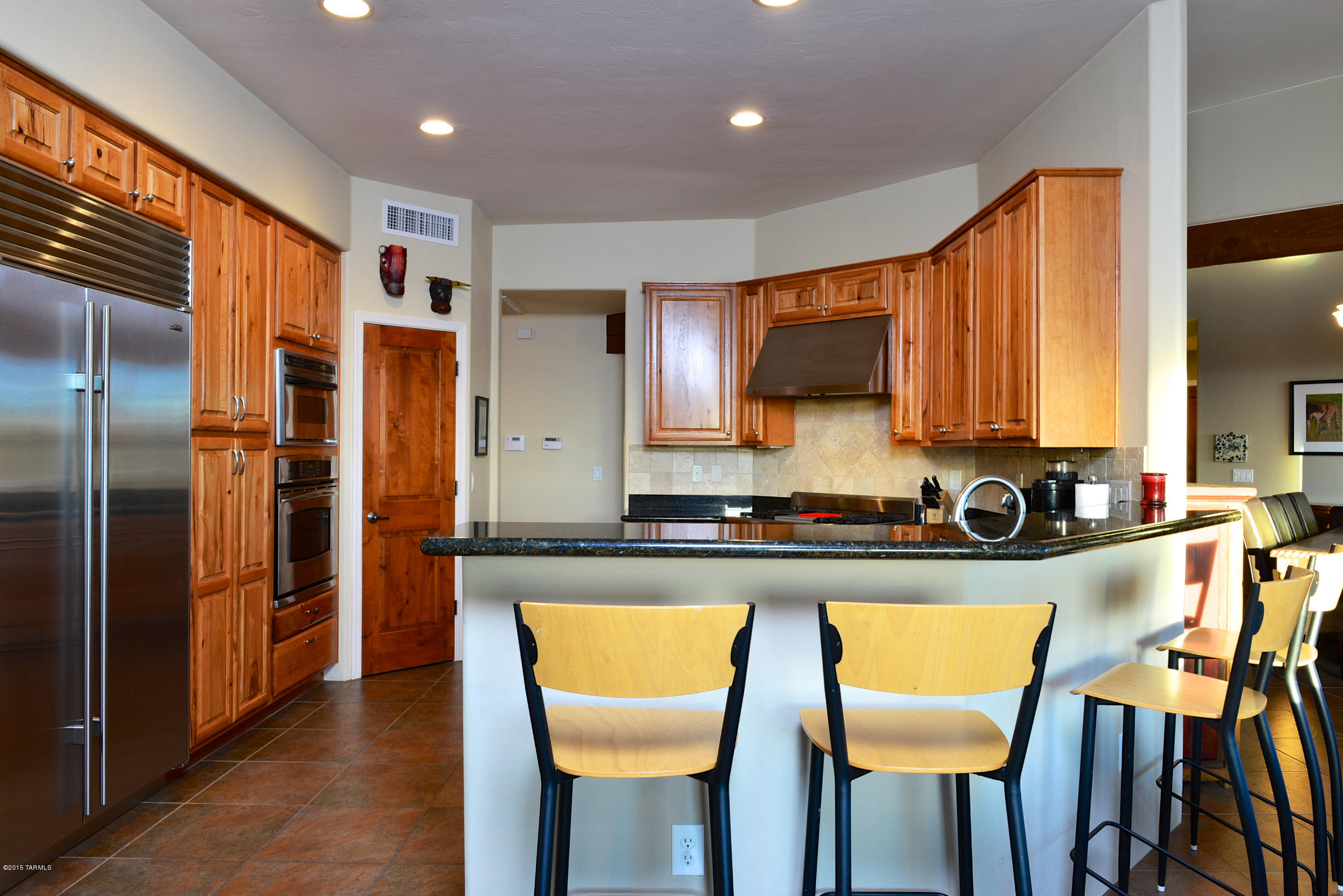 2425 W Crow Wash Place