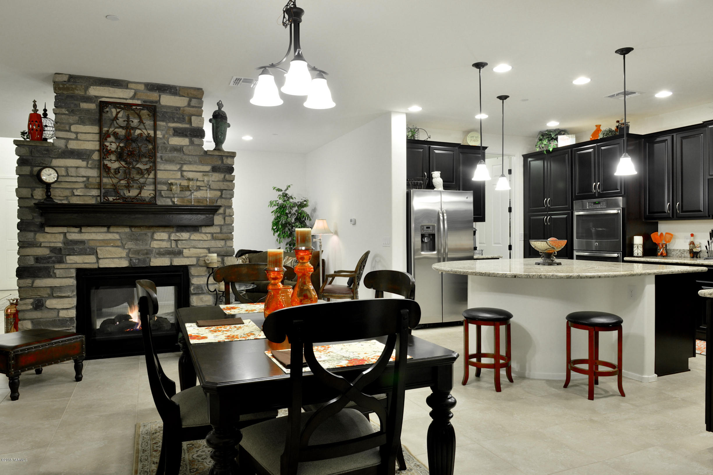 3428 W Tailfeather Drive