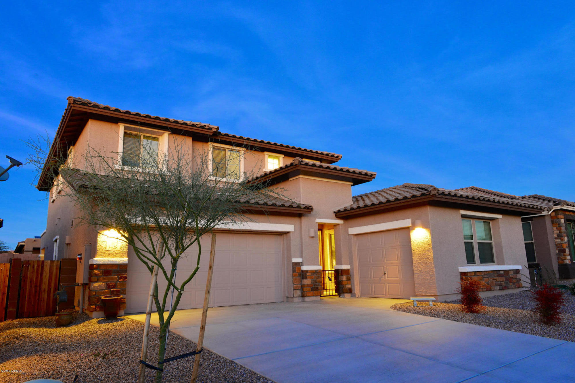 3428 W Tailfeather Drive