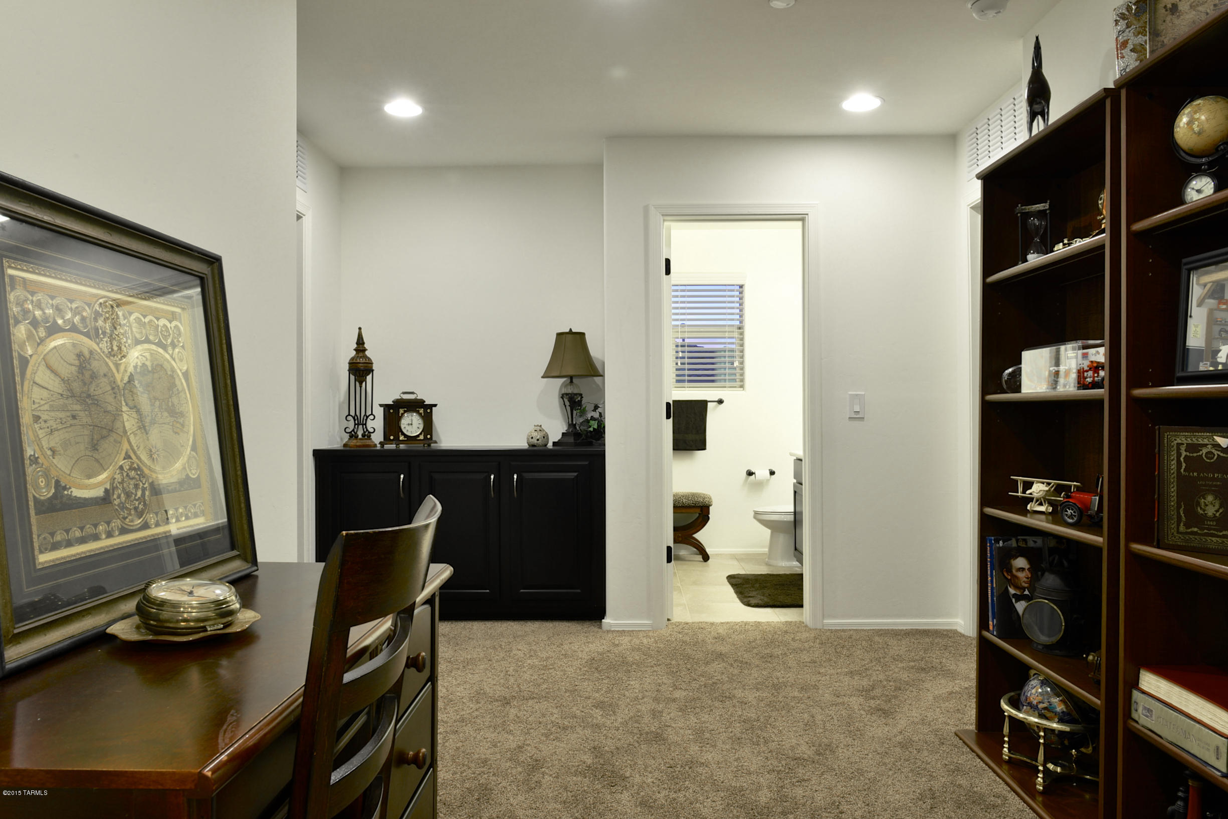 3428 W Tailfeather Drive