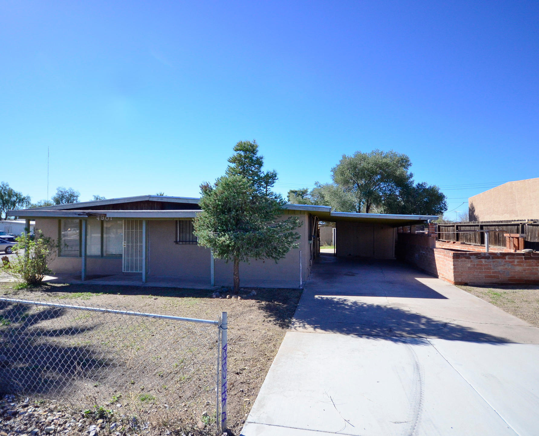 4901 N La Cholla Boulevard