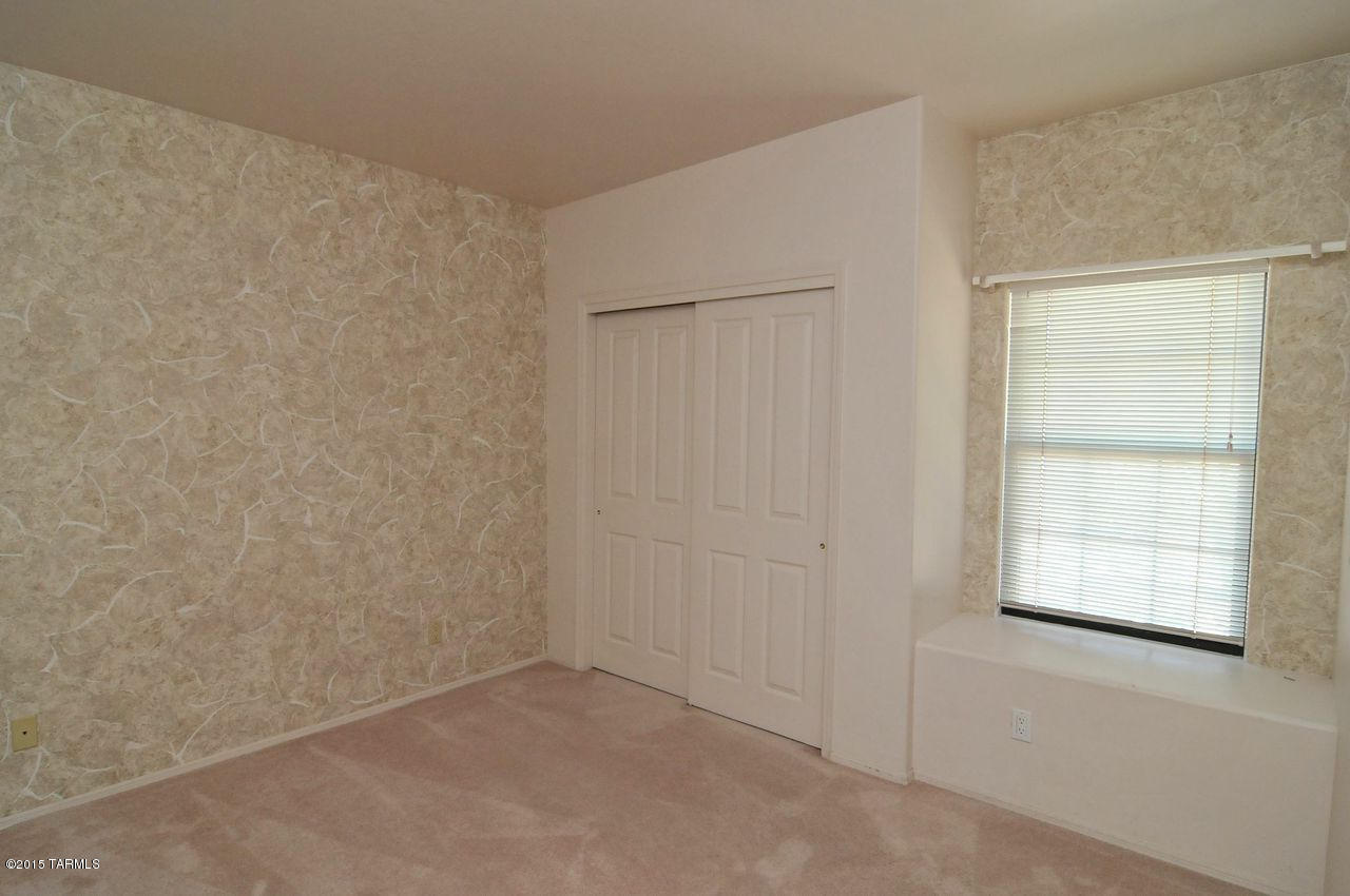 9911 N Sumter Creek Place