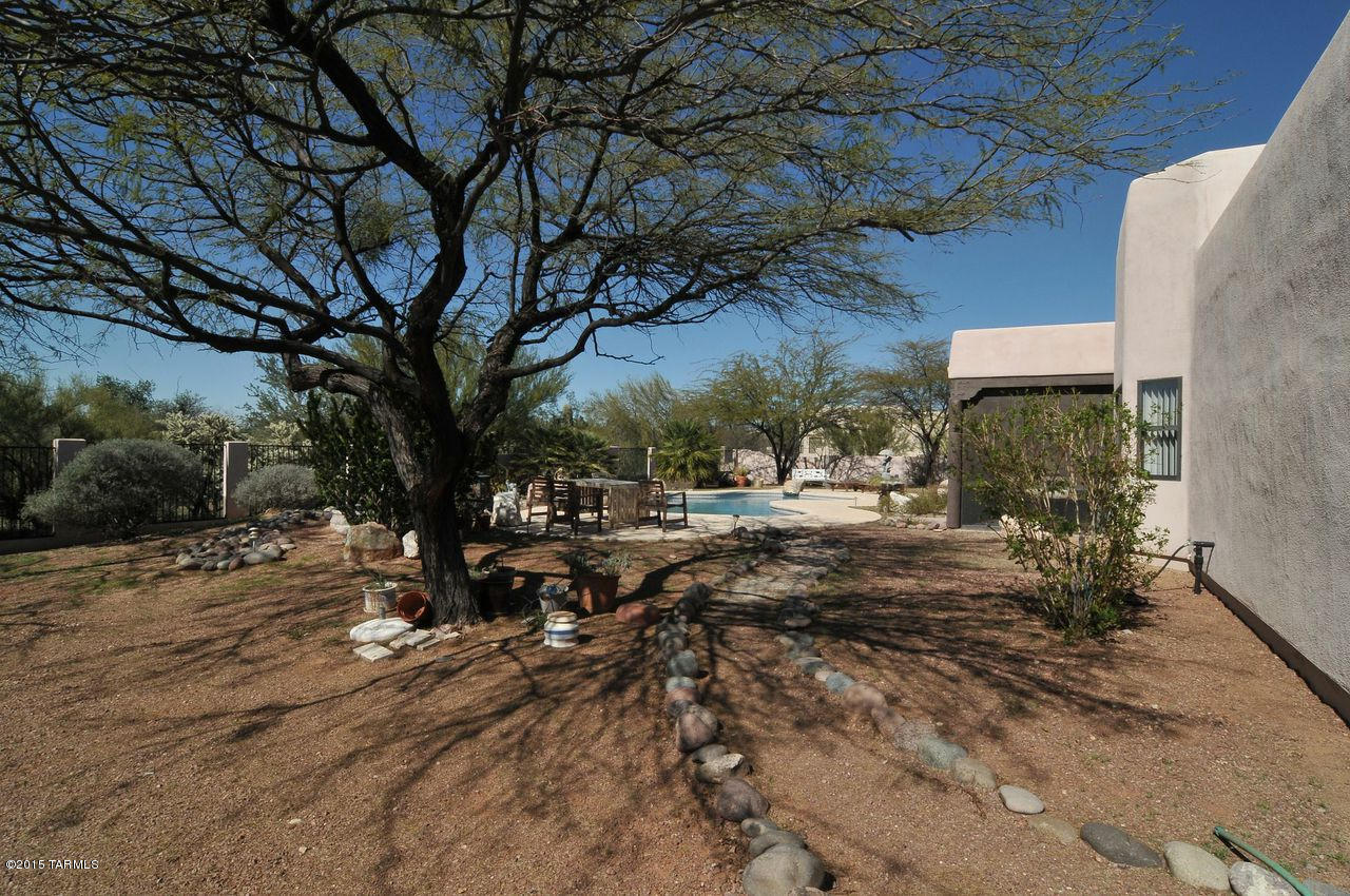 9911 N Sumter Creek Place