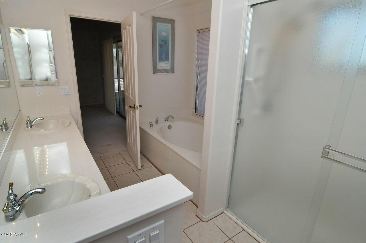 9911 N Sumter Creek Place