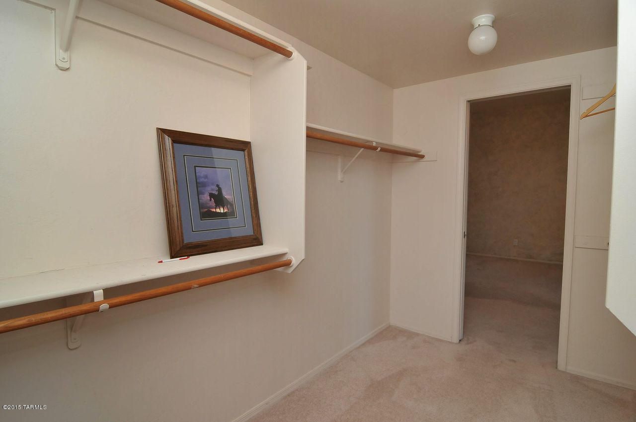 9911 N Sumter Creek Place