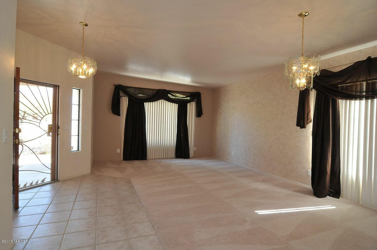 9911 N Sumter Creek Place