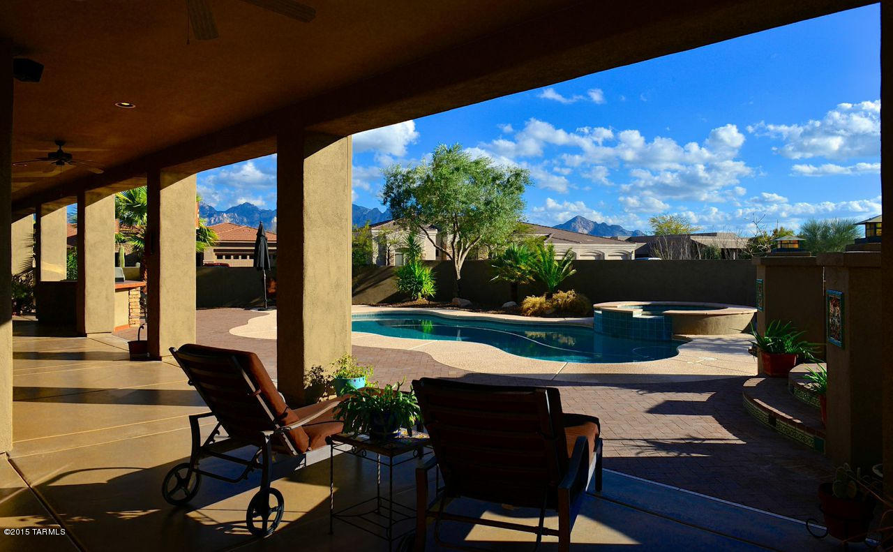 673 W Bright Canyon Drive