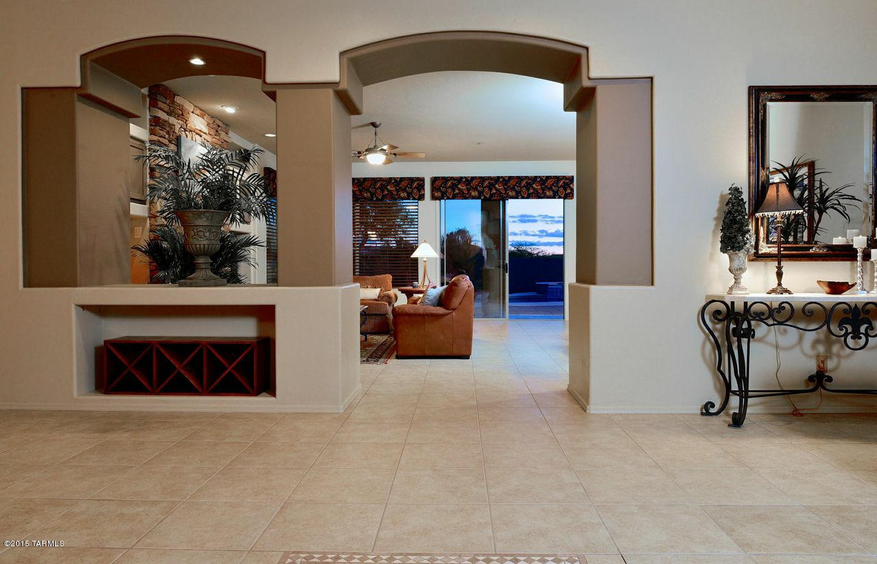 673 W Bright Canyon Drive