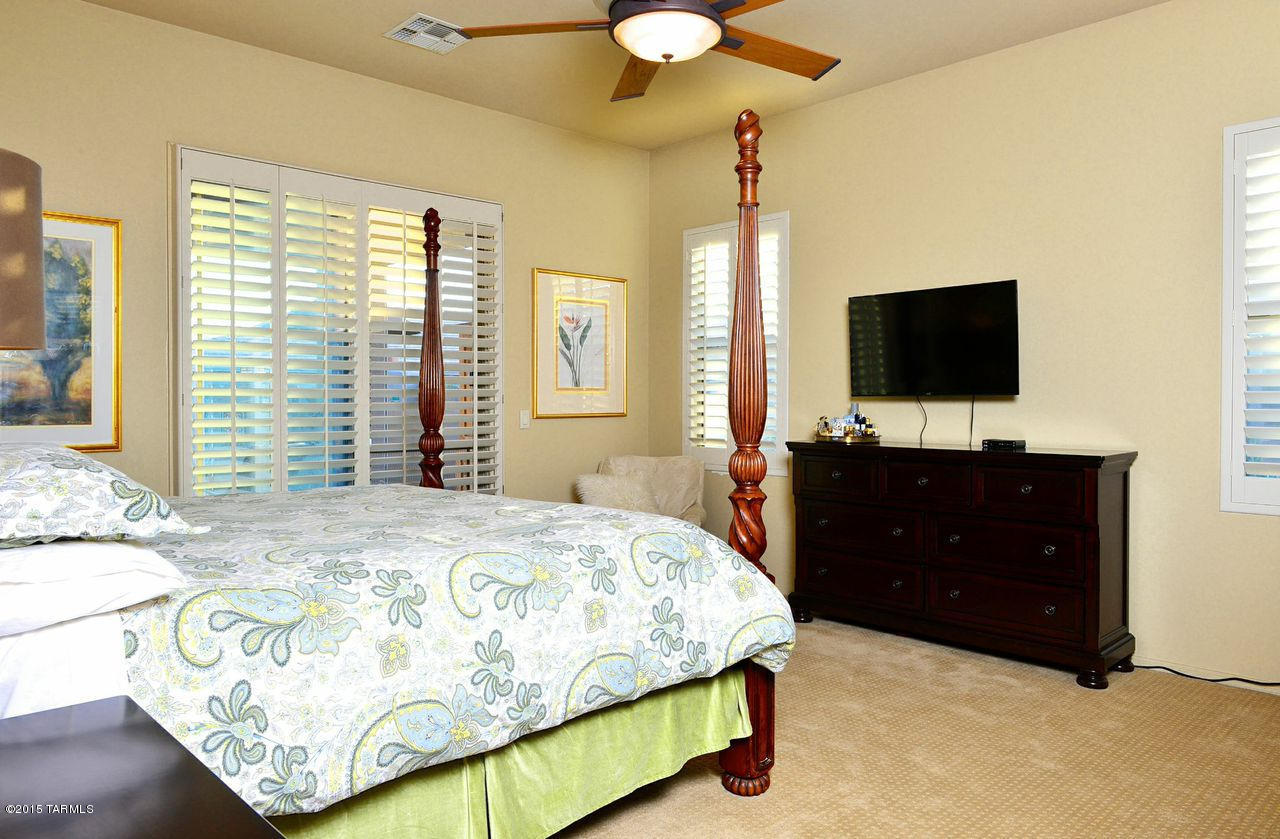 673 W Bright Canyon Drive