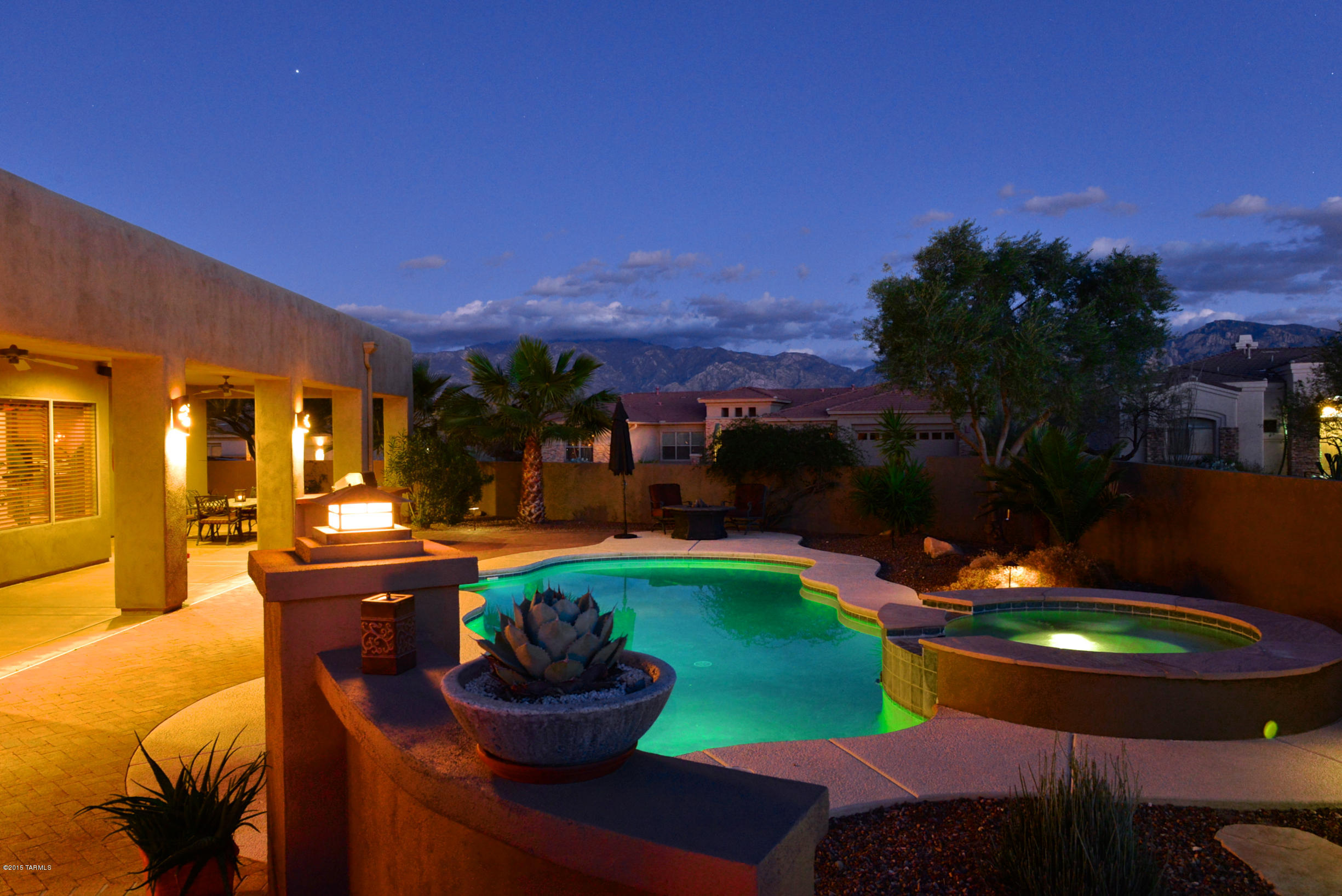 673 W Bright Canyon Drive