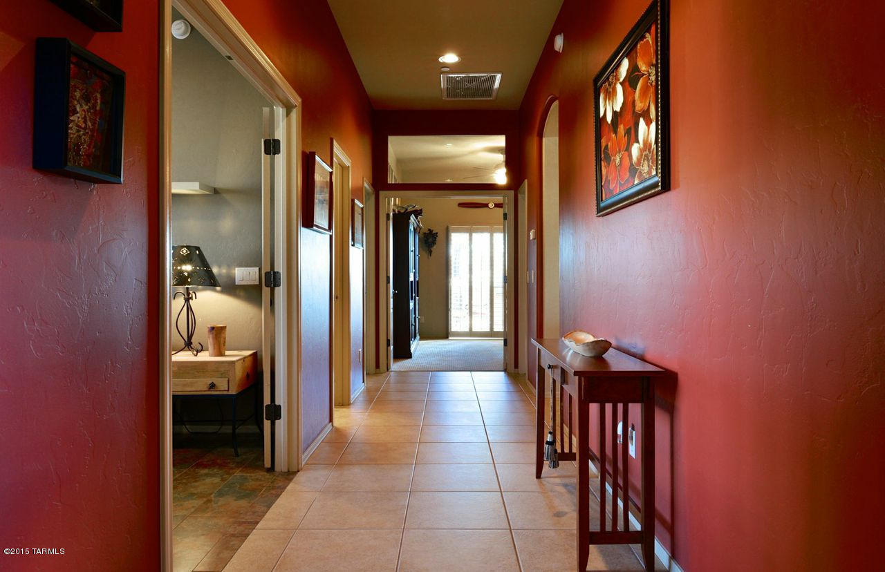 673 W Bright Canyon Drive