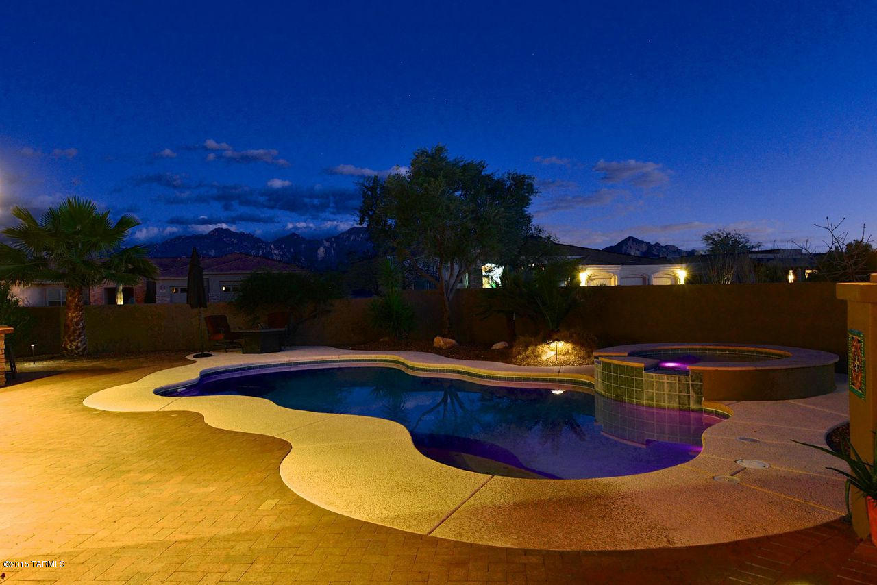 673 W Bright Canyon Drive