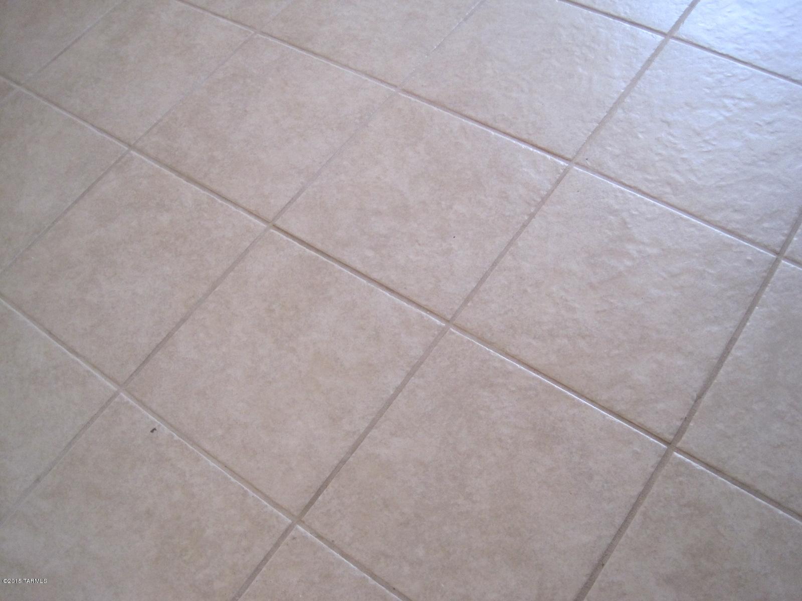 4445 N Avenida De Paz