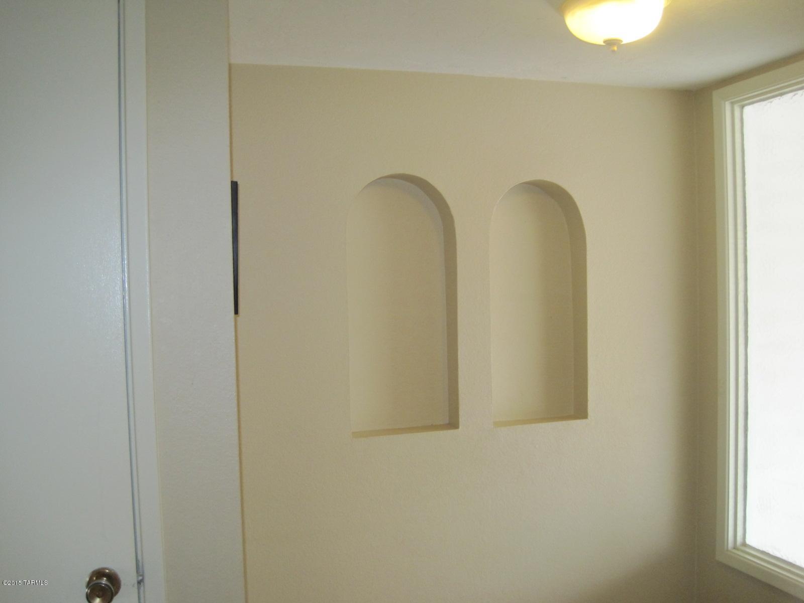 4445 N Avenida De Paz