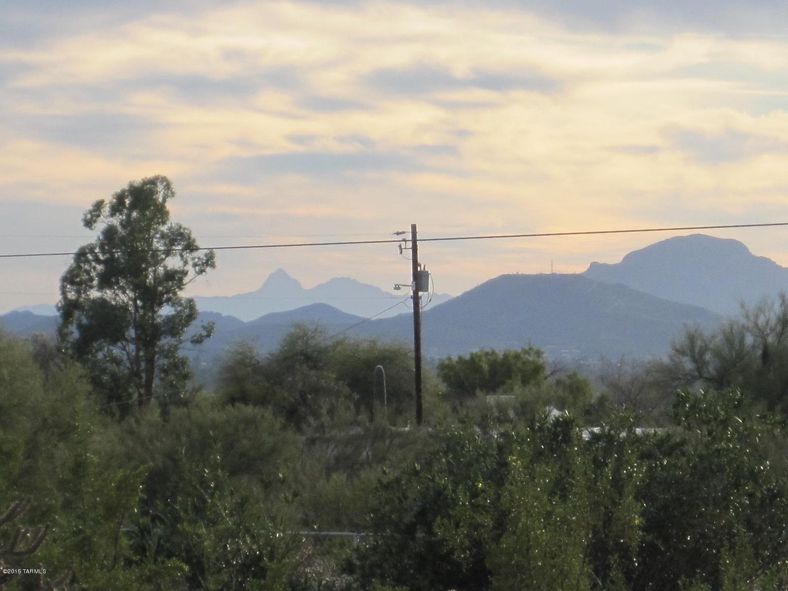 4445 N Avenida De Paz