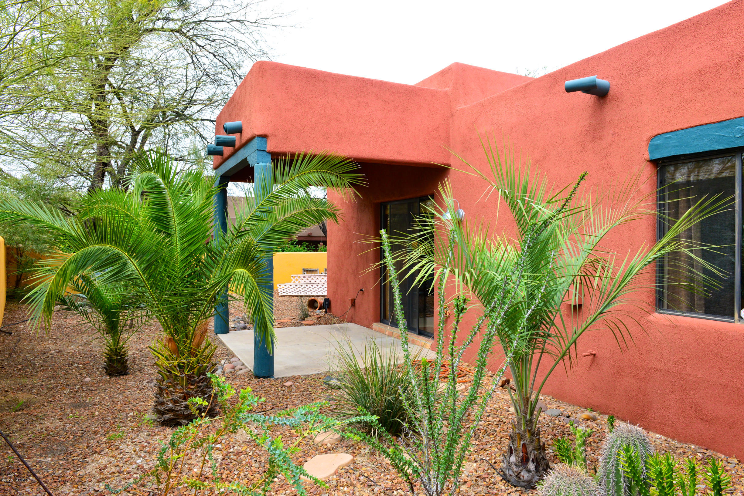 1605 W Chimayo Place