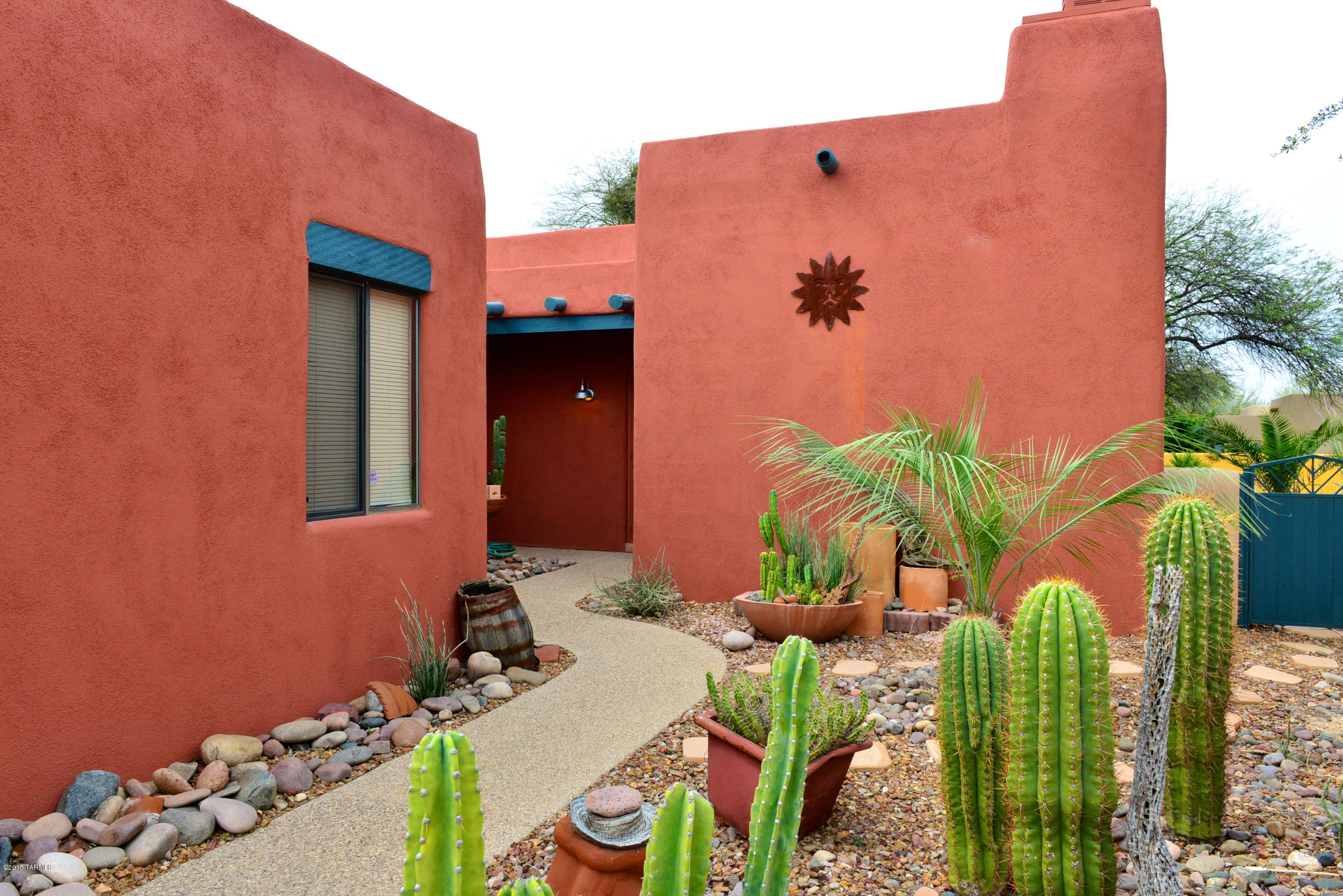 1605 W Chimayo Place