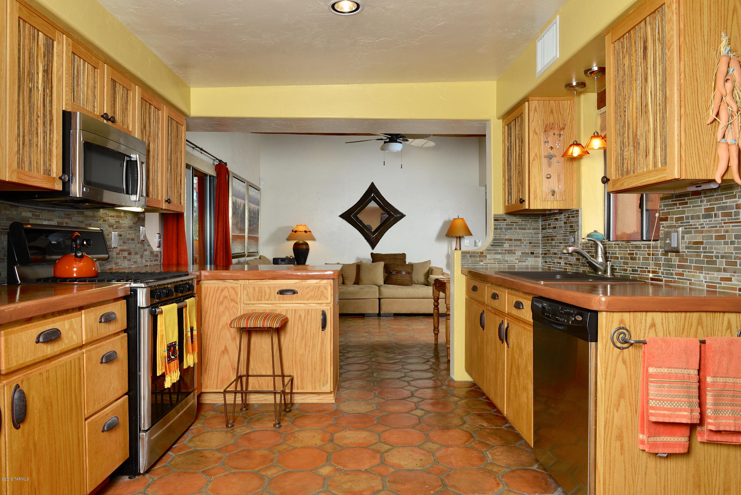 1605 W Chimayo Place