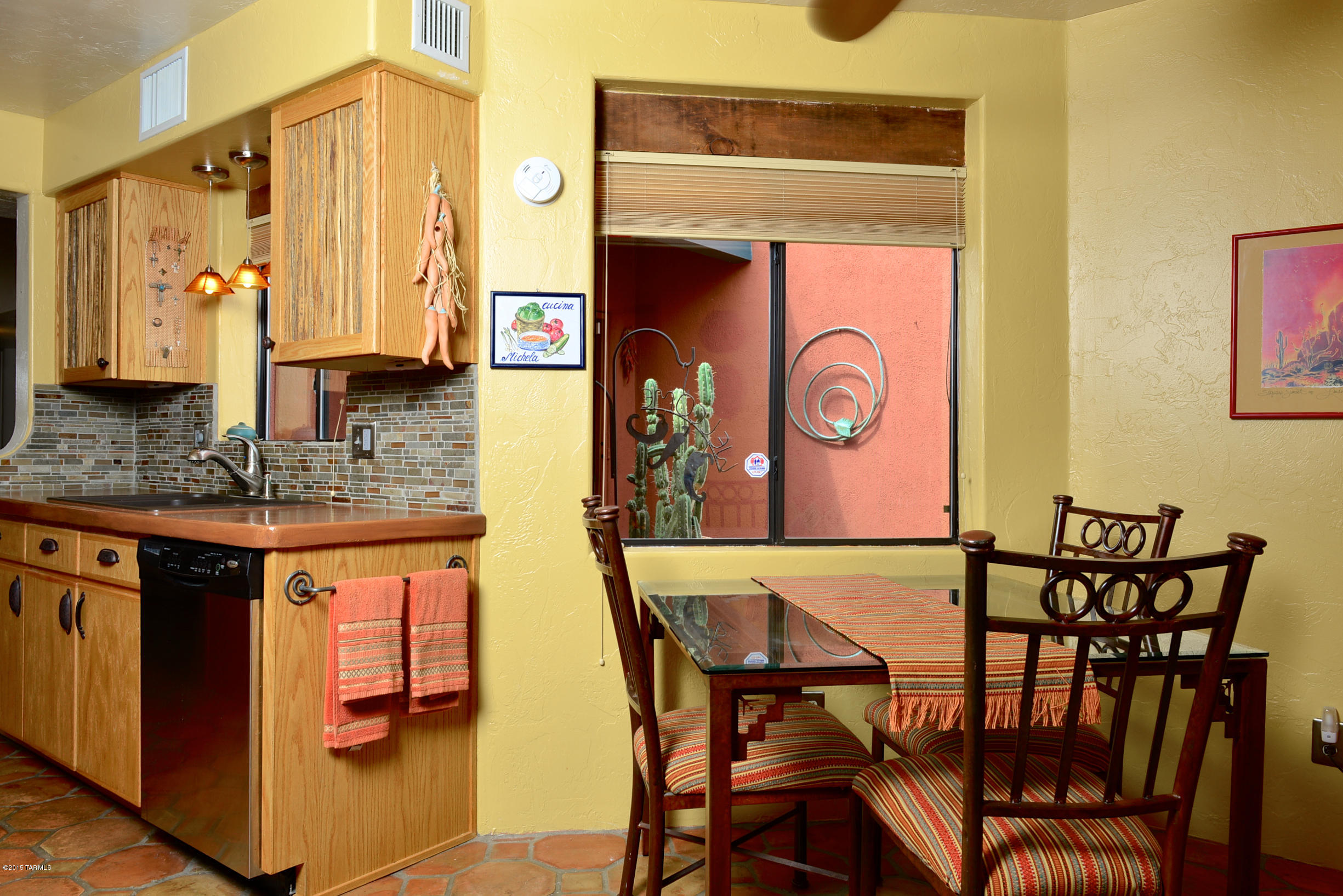 1605 W Chimayo Place