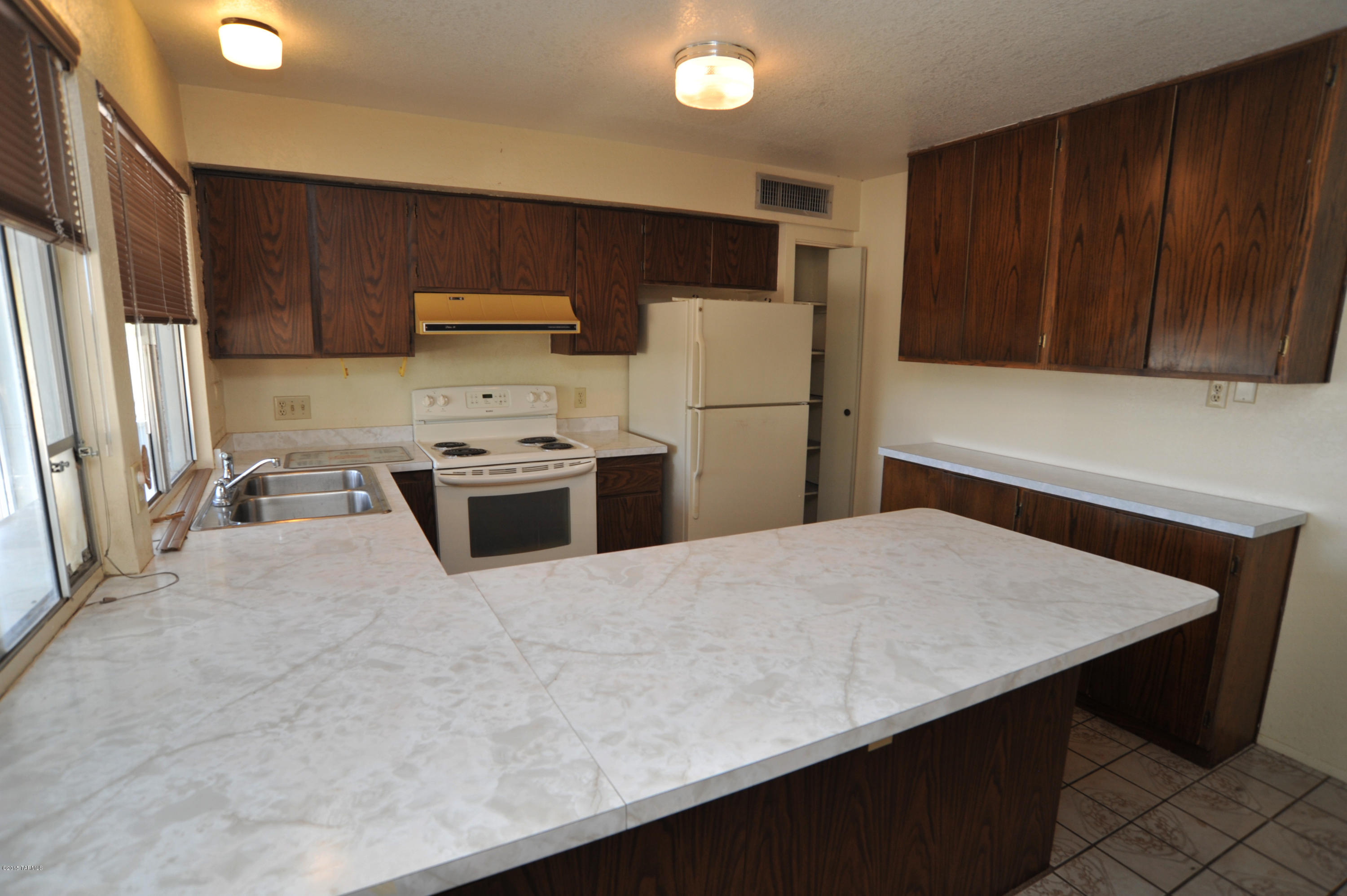 10630 E Calle Posta Quemada