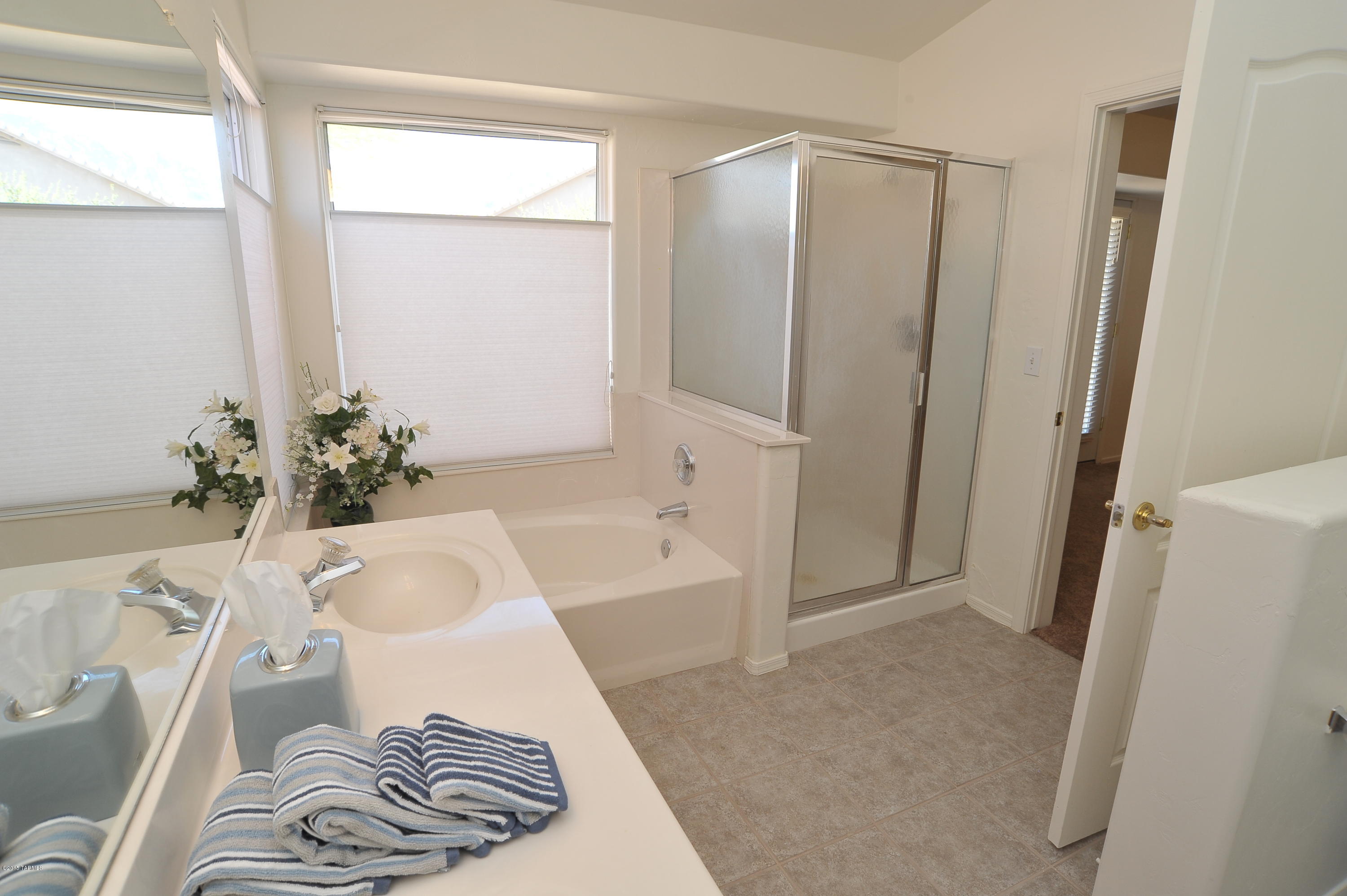 11912 N Centaurus Place