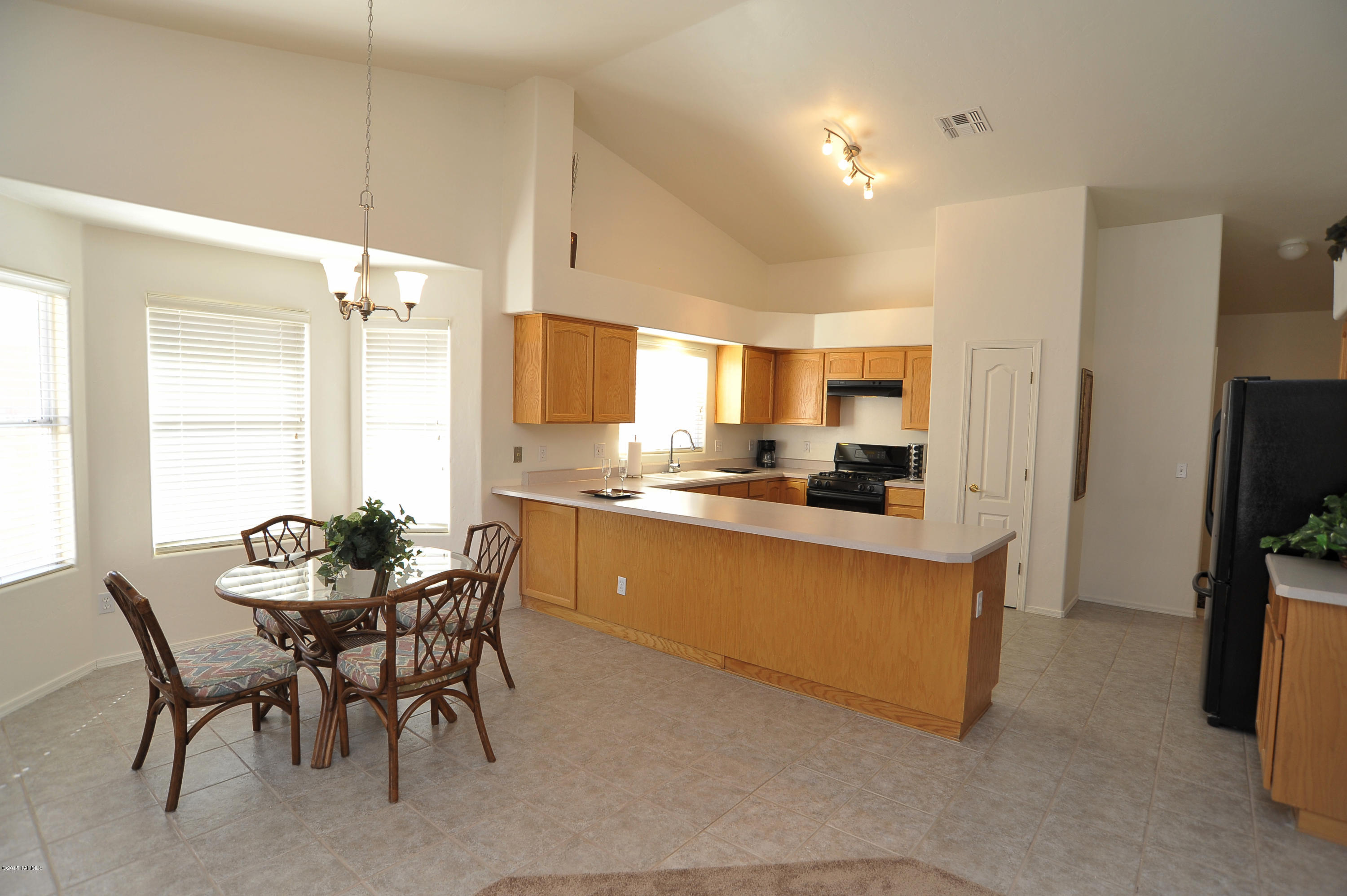 11912 N Centaurus Place