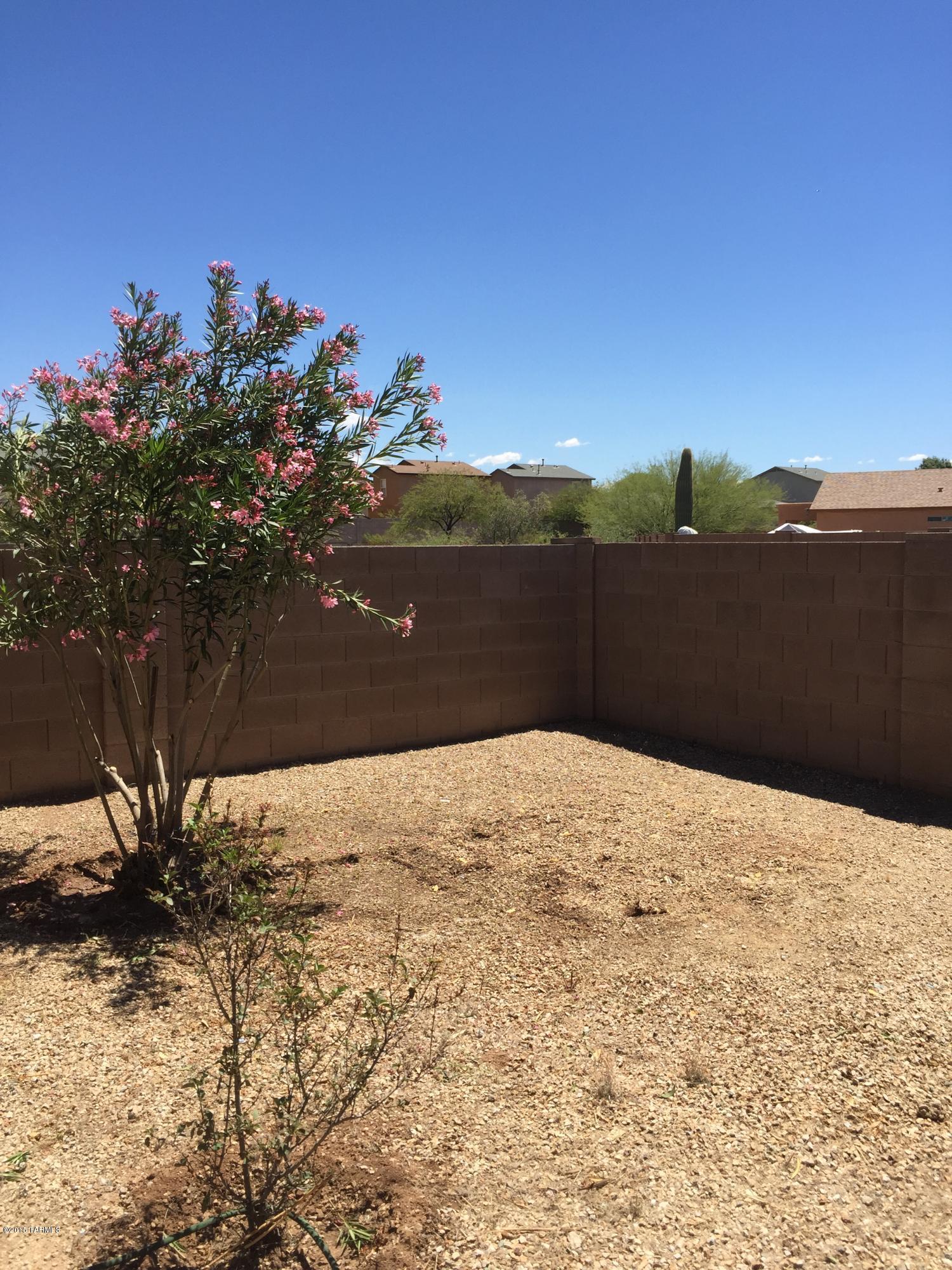 5790 E Camino Nuestras Casas