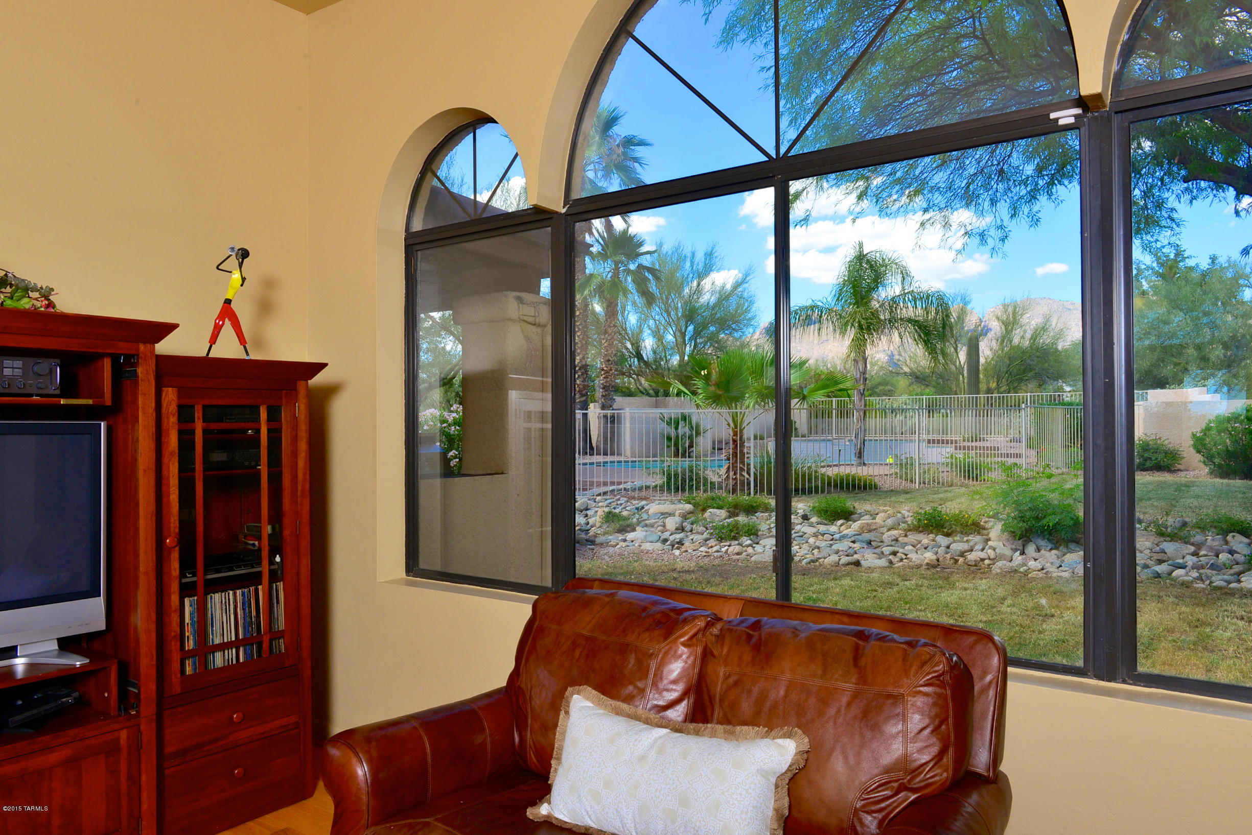 841 E Placita De Arnoldo