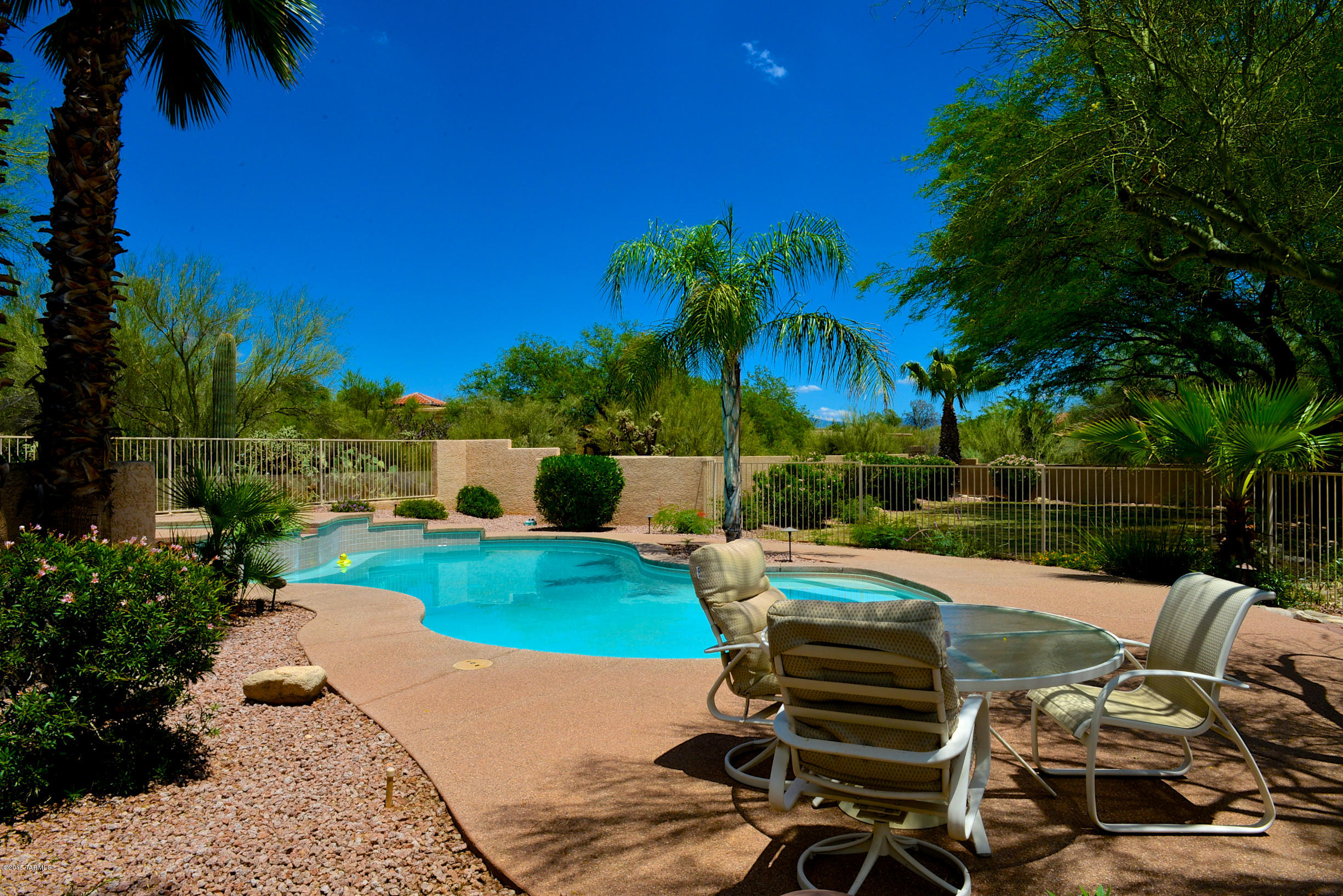 841 E Placita De Arnoldo