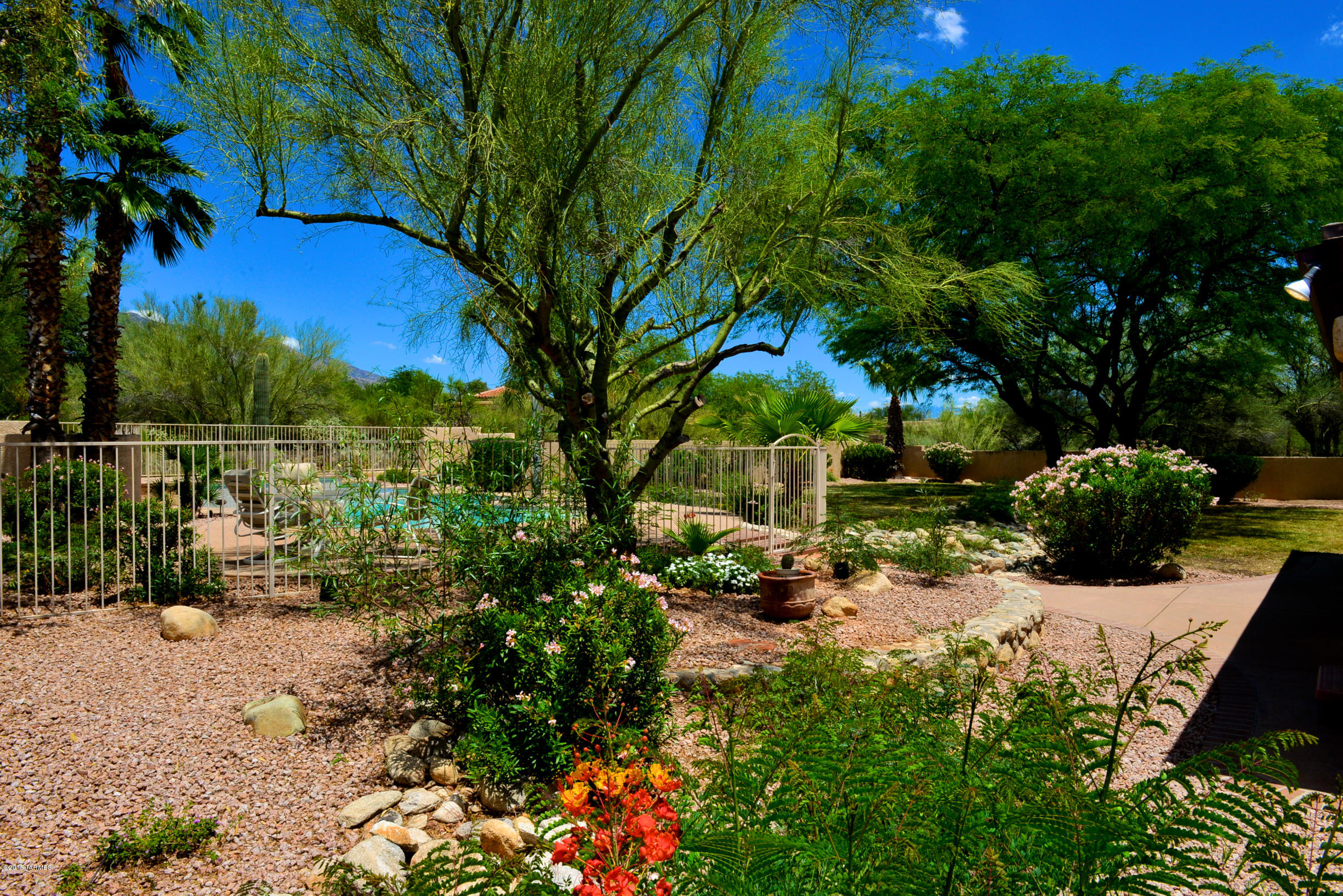 841 E Placita De Arnoldo