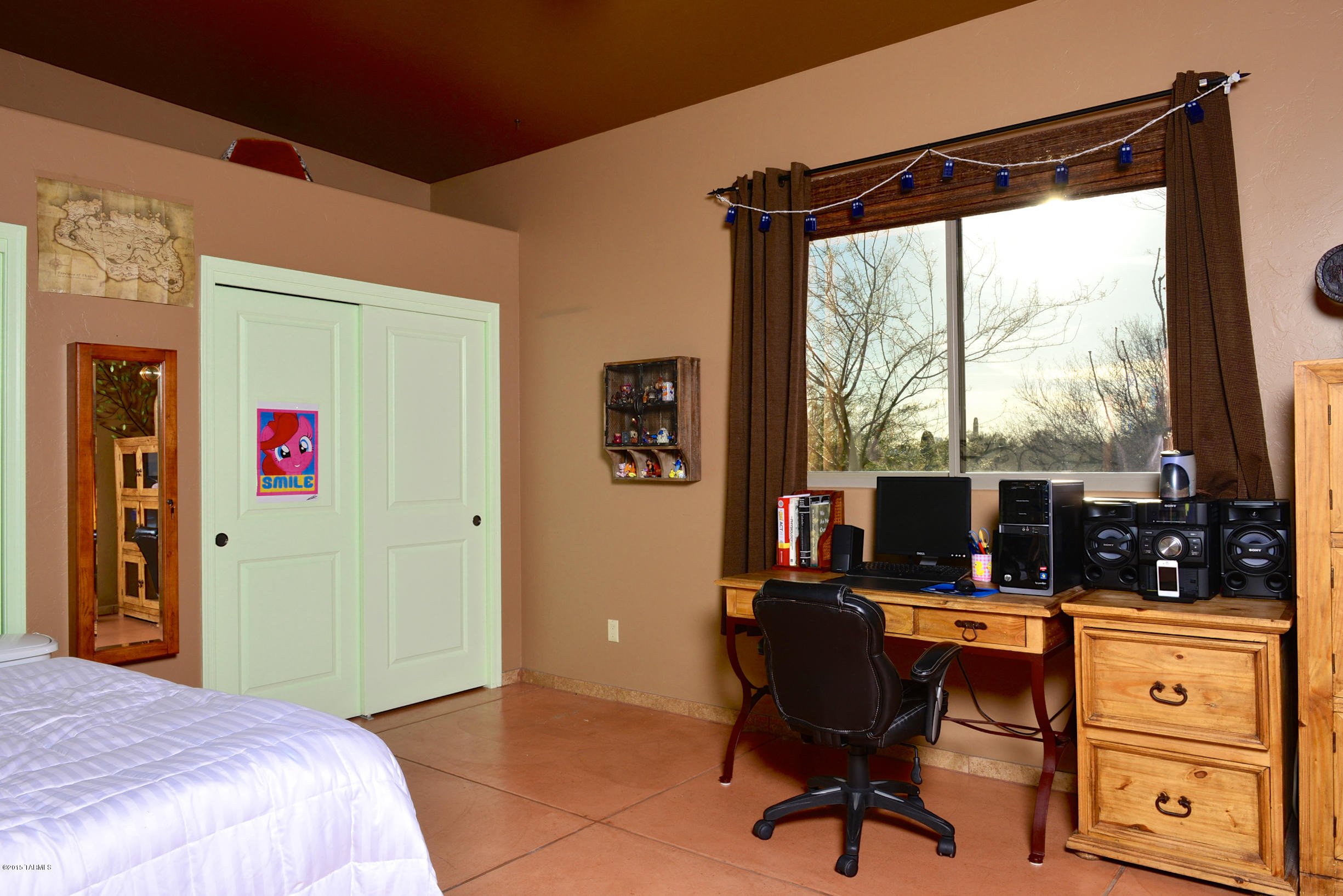 2626 W Desert Splendor Court