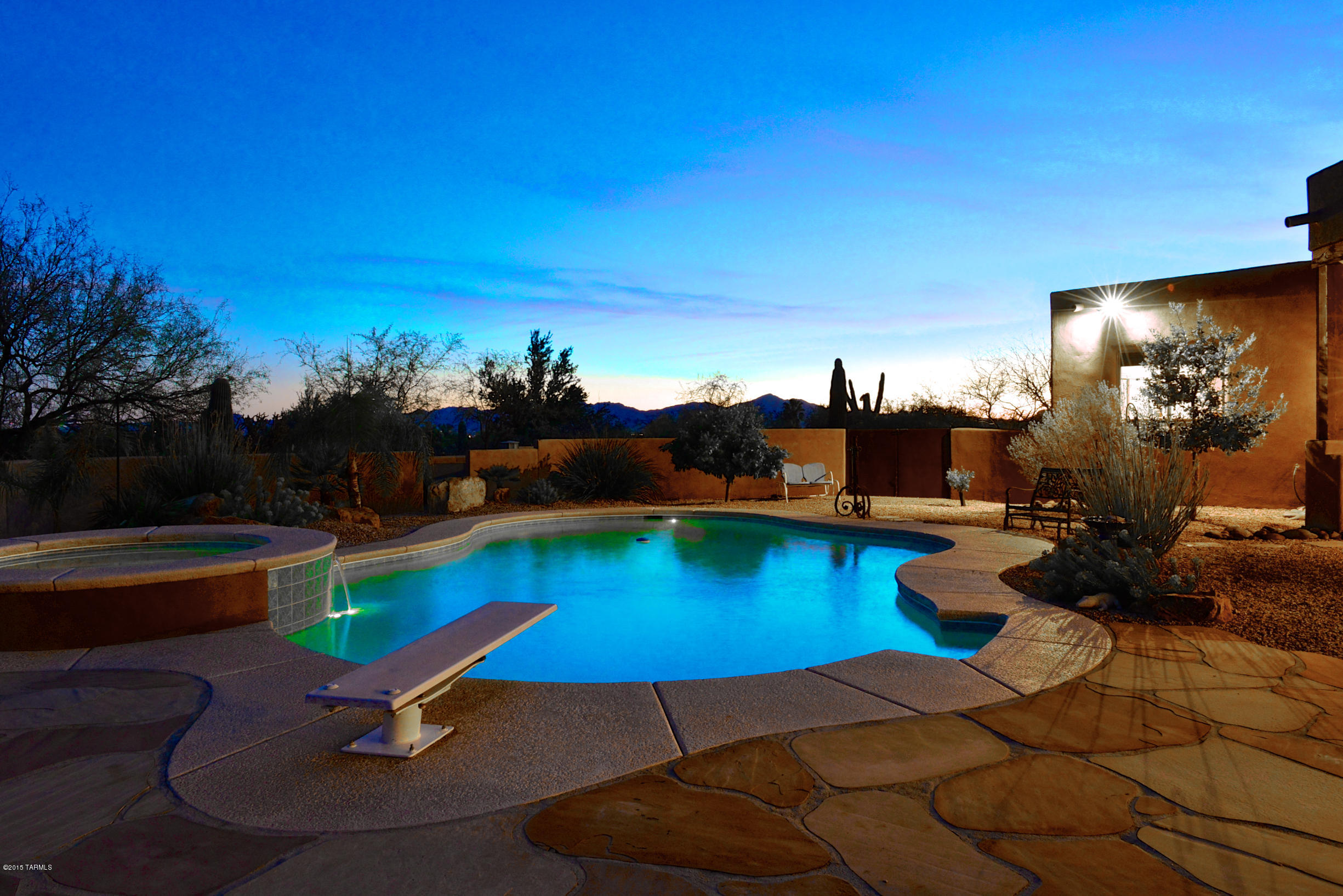 2626 W Desert Splendor Court