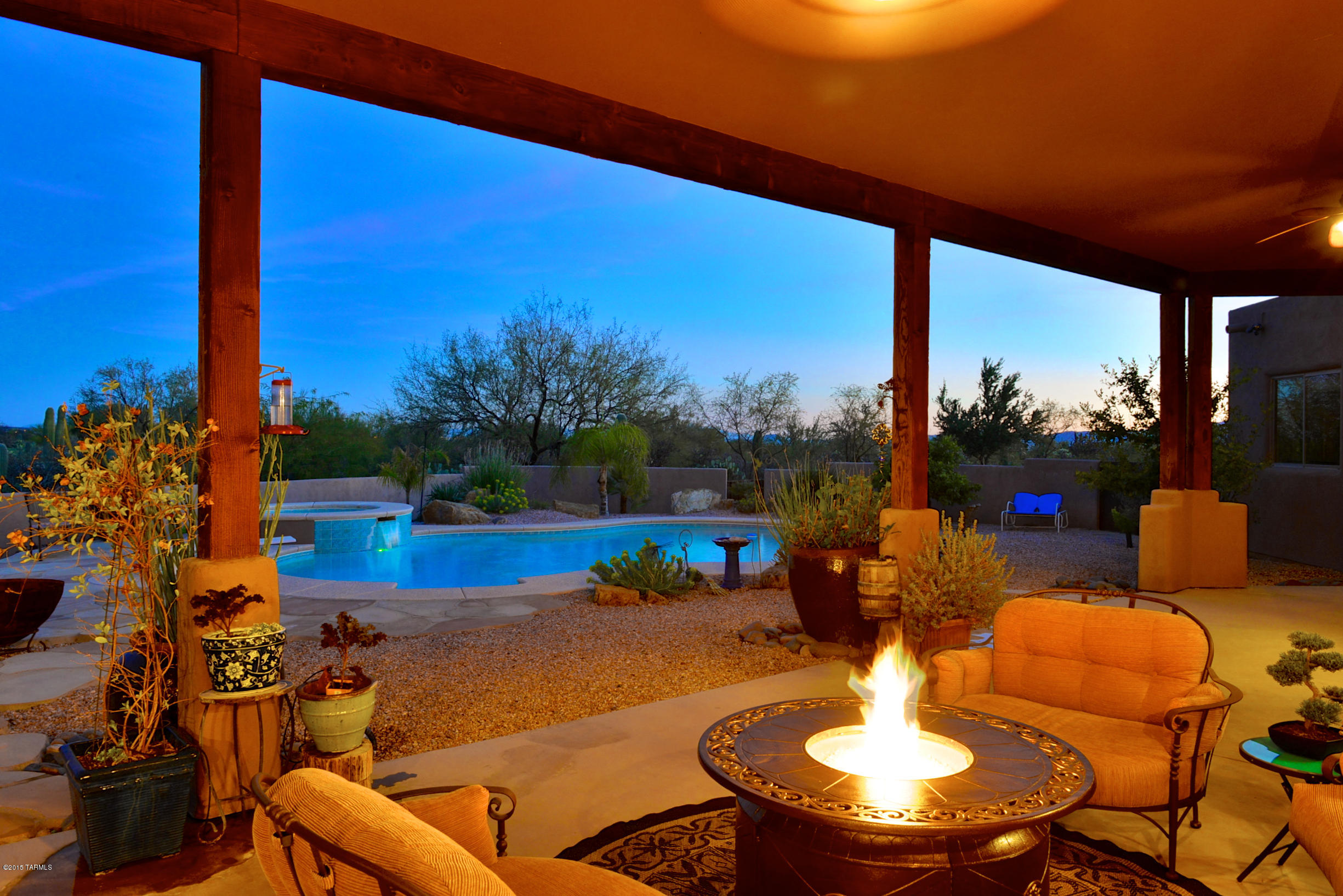 2626 W Desert Splendor Court