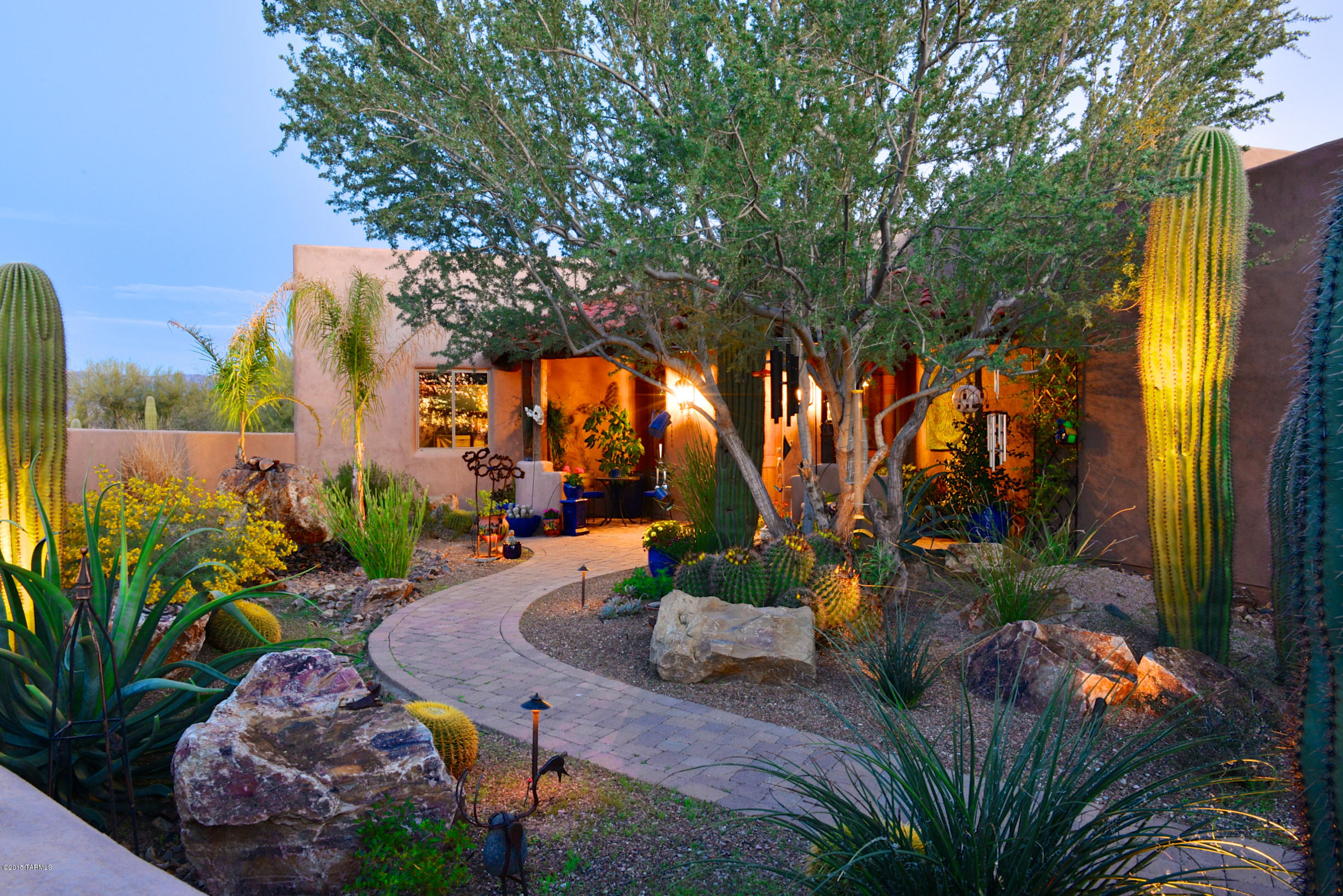 2626 W Desert Splendor Court