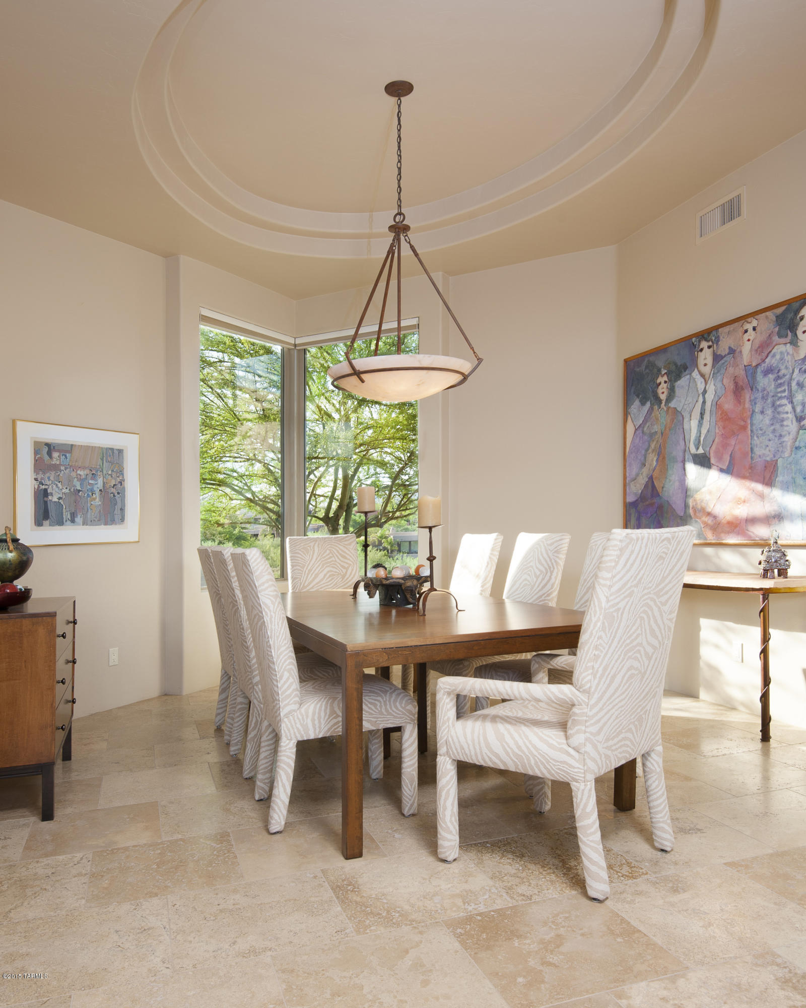 562 W Silhouette Ridge Place