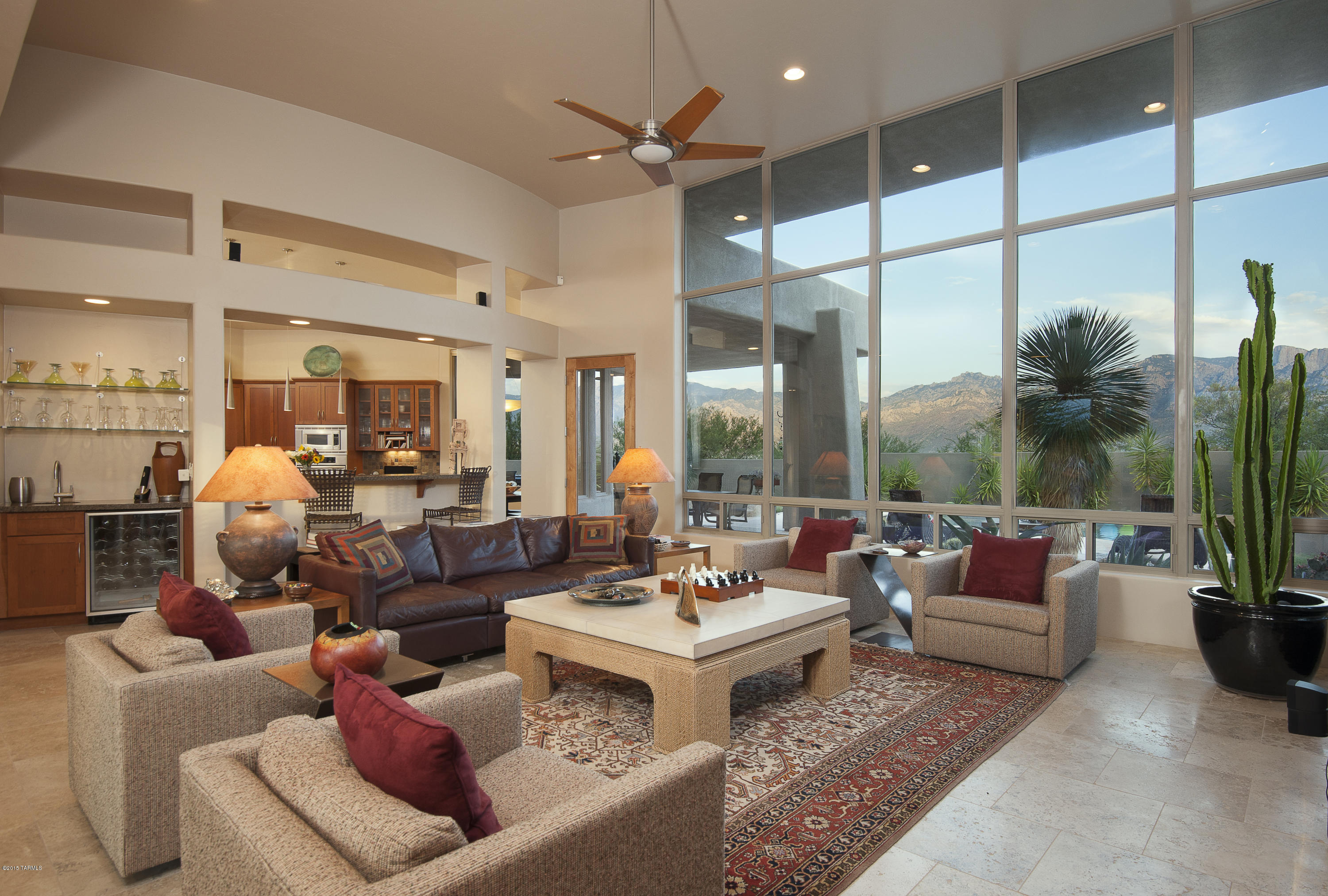 562 W Silhouette Ridge Place