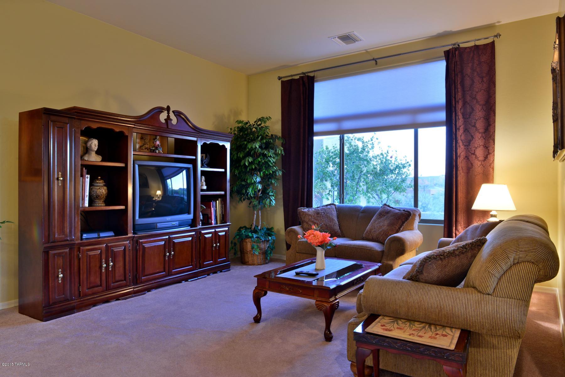 4080 W Bent Saguaro Court